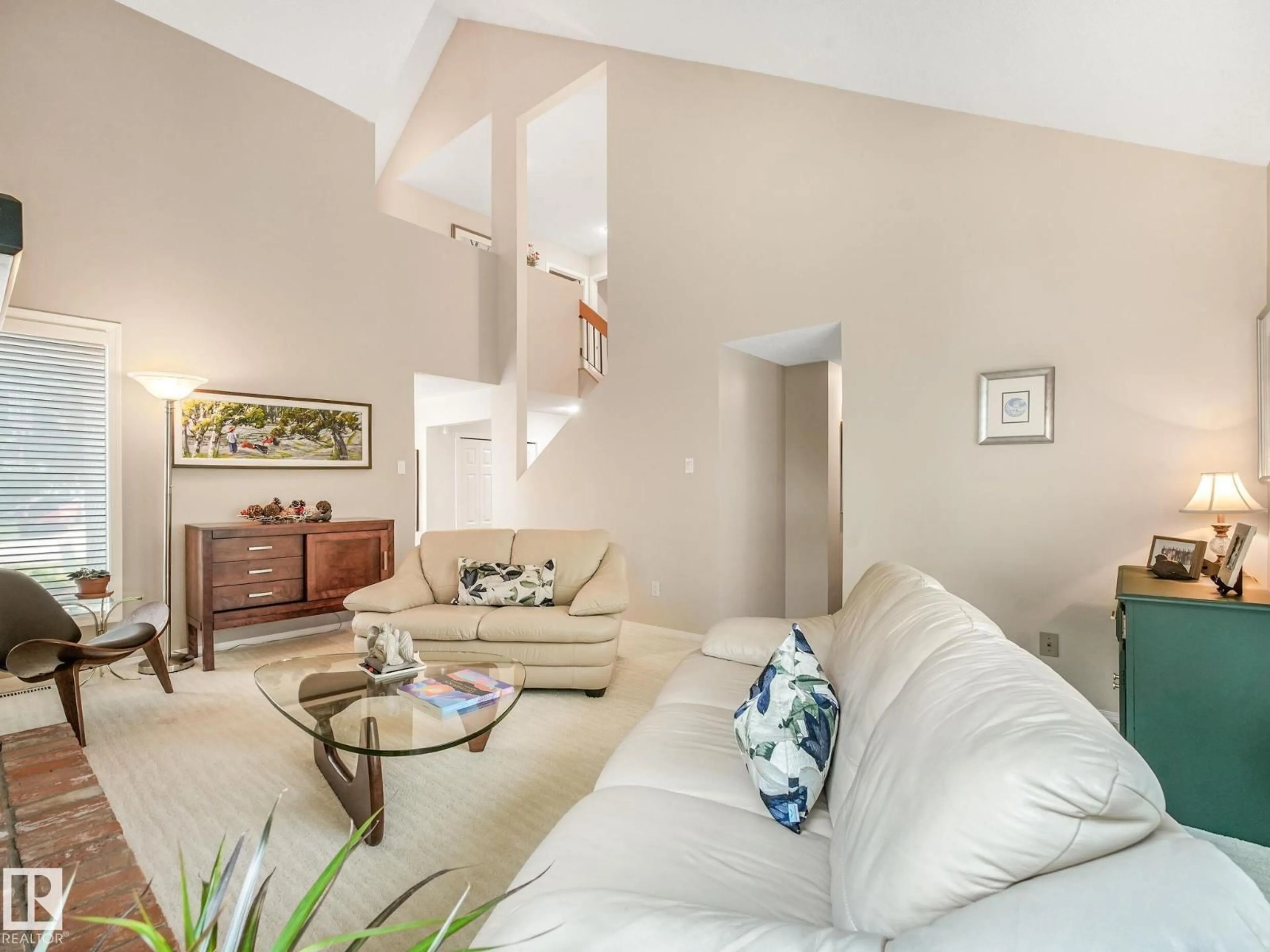 Living room with furniture, unknown for 10 WHITEOAK PL, St. Albert Alberta T8N3H4