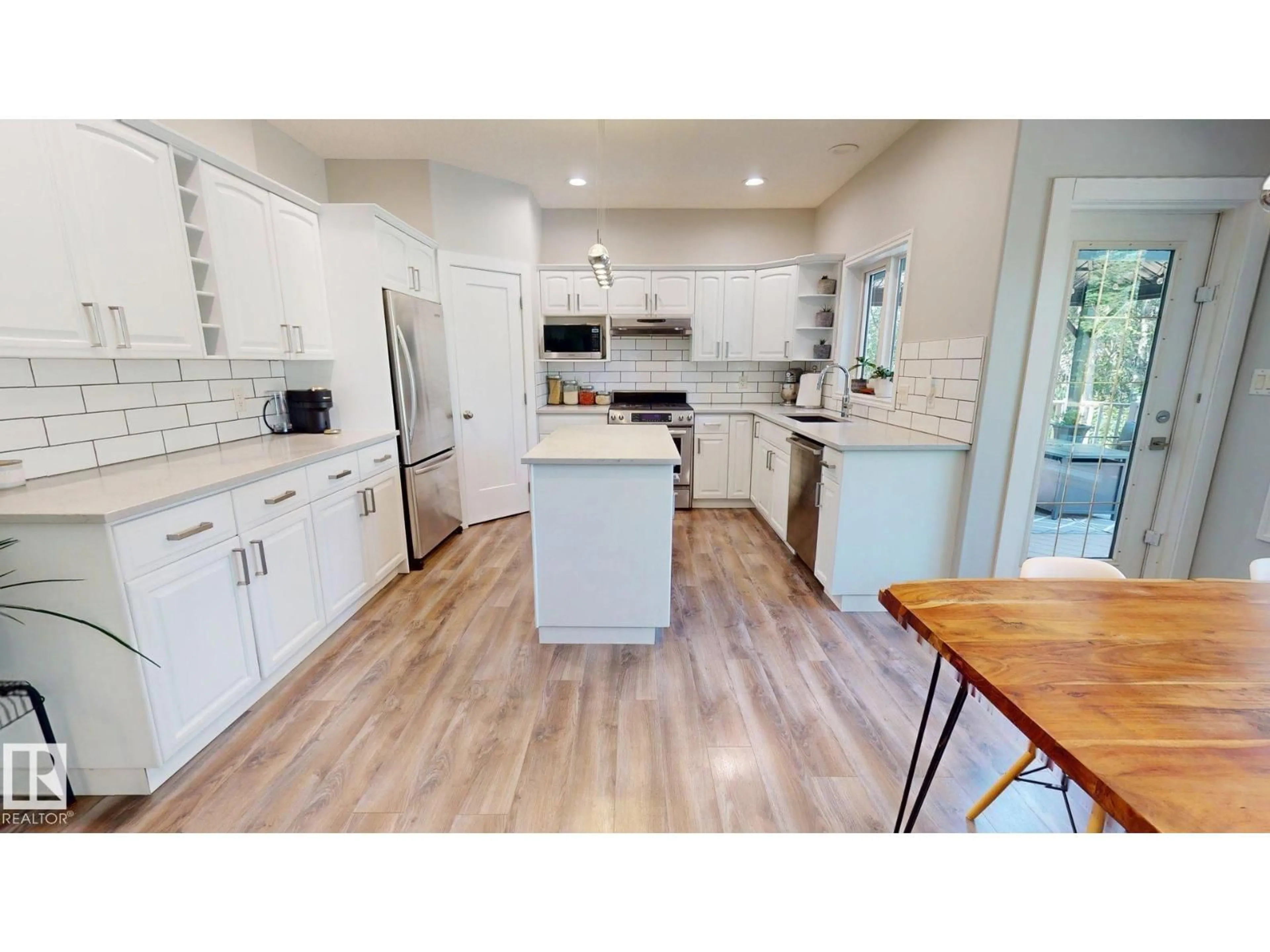 Open concept kitchen, unknown for 13 27107 TWP ROAD 510, Rural Parkland County Alberta T7Y1H6