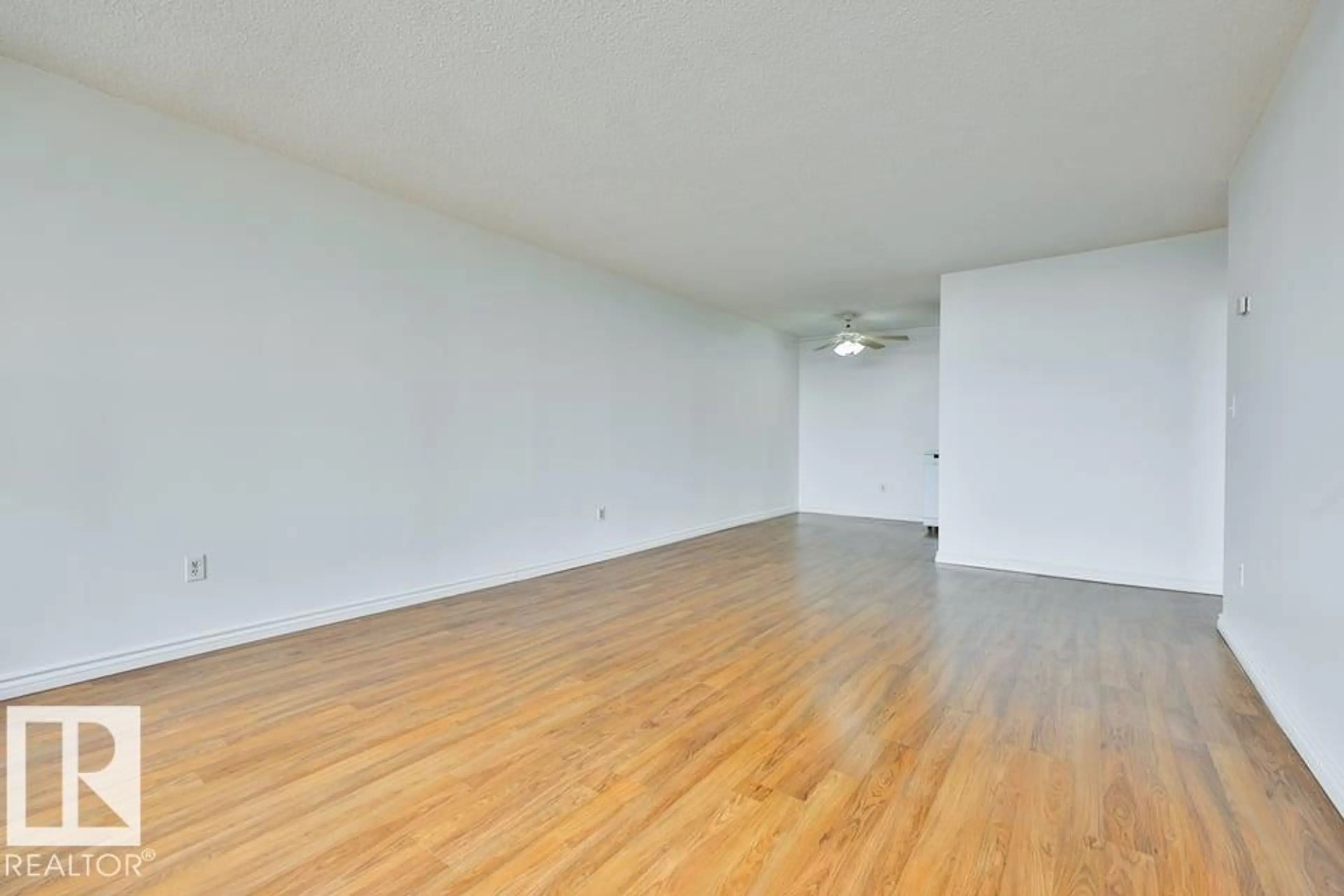 A pic of a room for 13910 - 613 STONY PLAIN RD, Edmonton Alberta T5N3R2