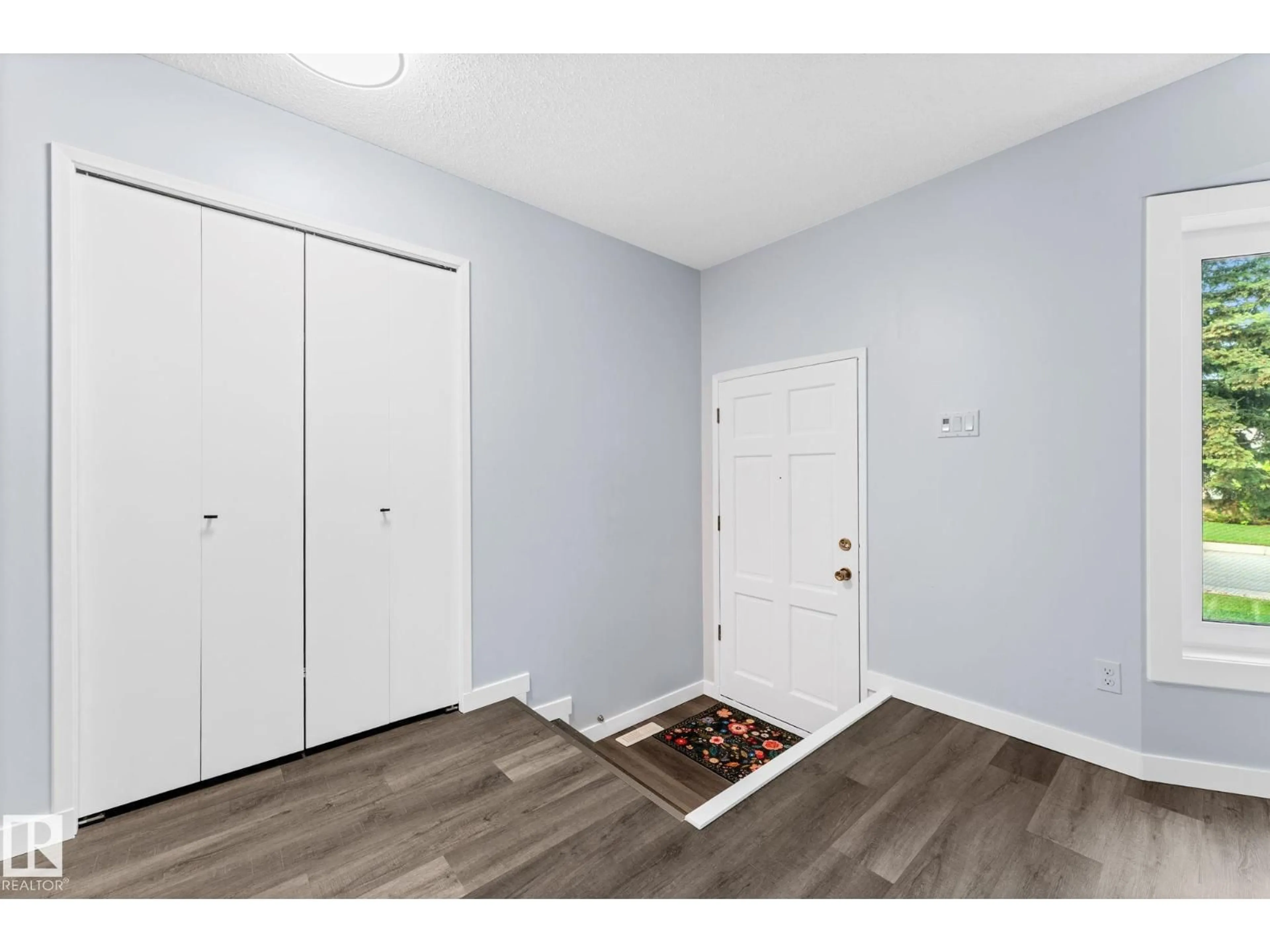 Indoor entryway for NW - 2451 115 ST, Edmonton Alberta T6J4Z2