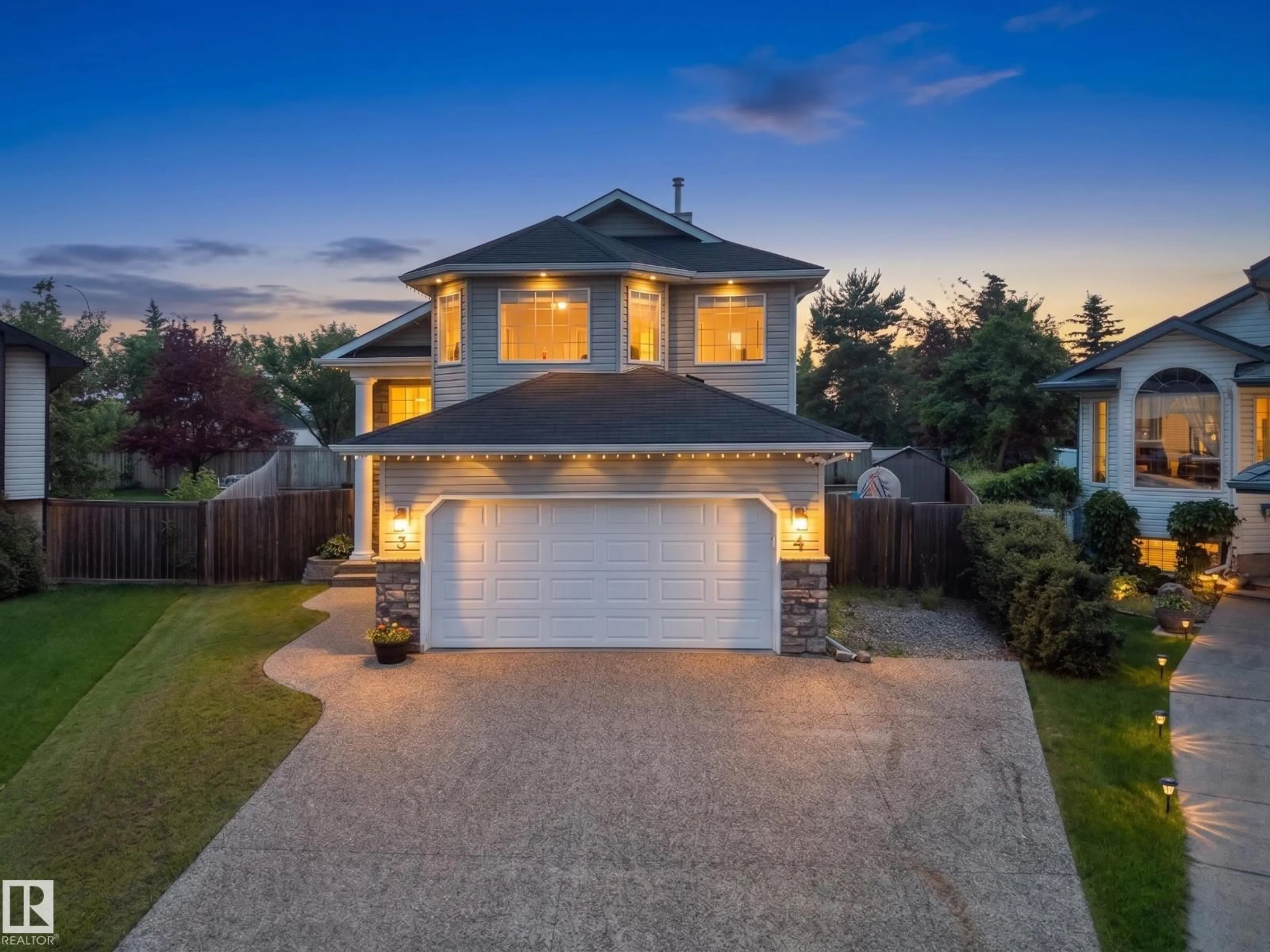 A pic from outside/outdoor area/front of a property/back of a property/a pic from drone, street for N - 34 LAKEWOOD CV, Spruce Grove Alberta T7Z4B4