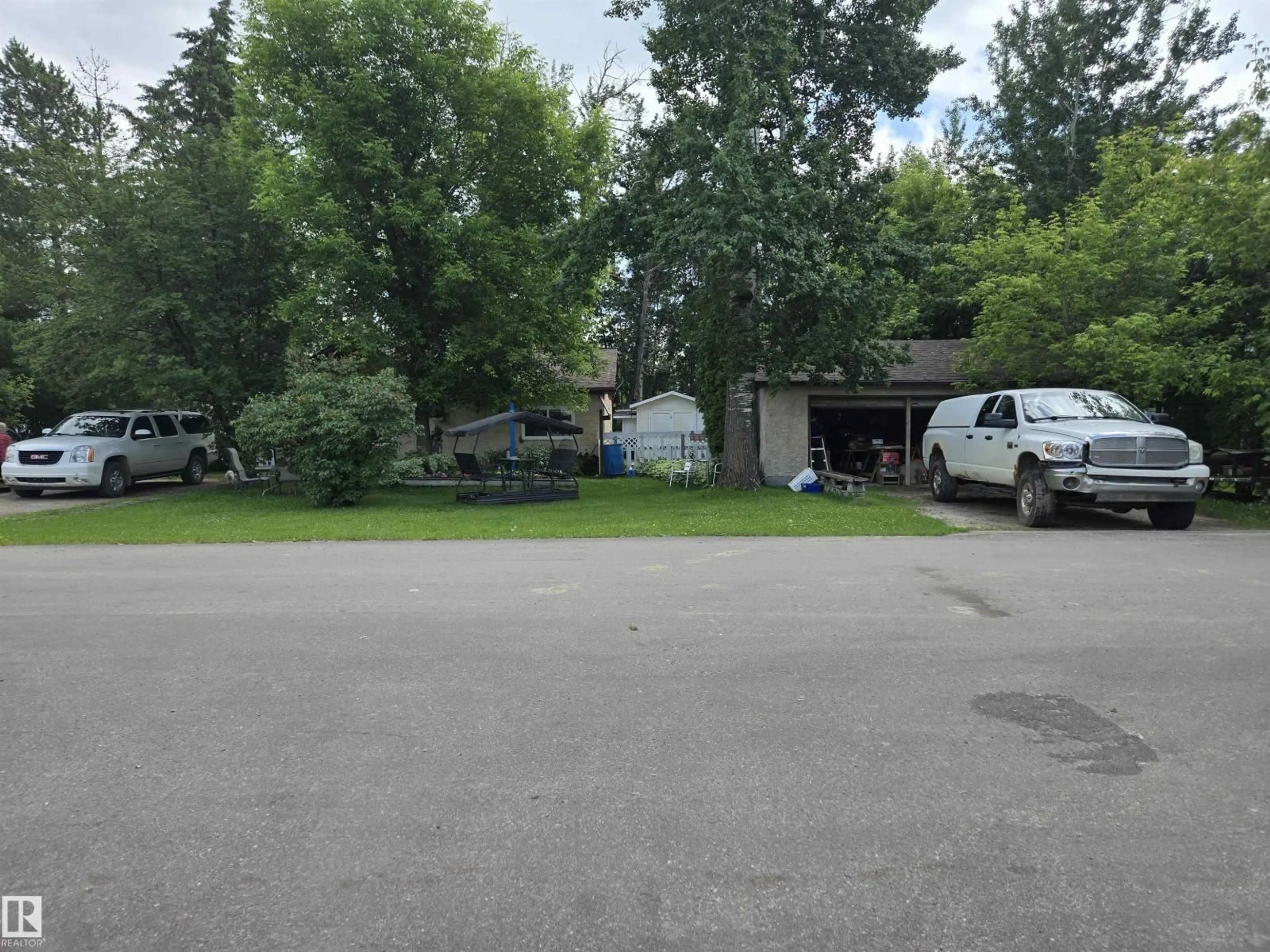 Unknown for 5211 47 AV, Rural Lac Ste. Anne County Alberta T0E0A0