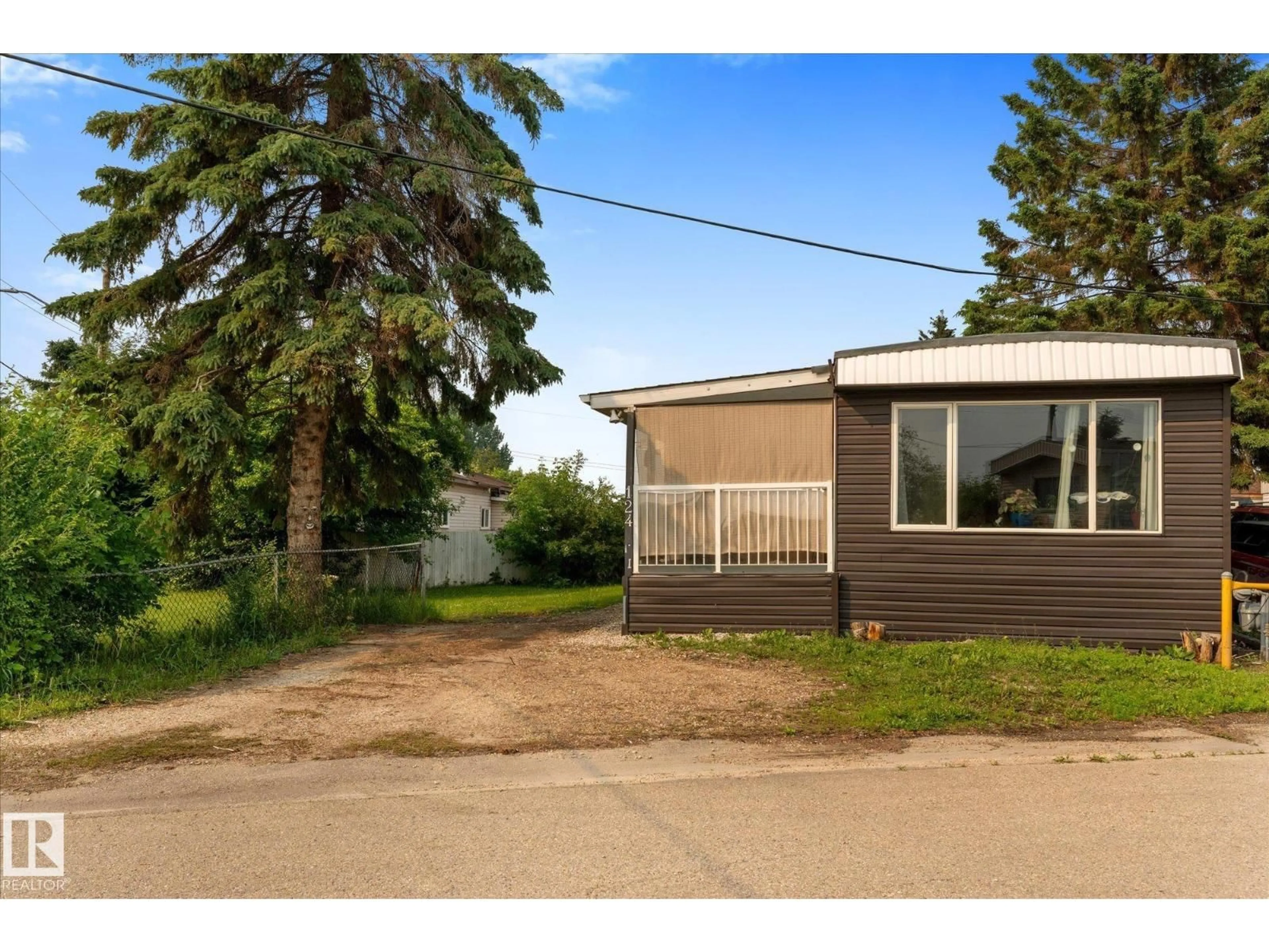 Shed for 305 - 124 CALAHOO RD, Spruce Grove Alberta T7X3K7