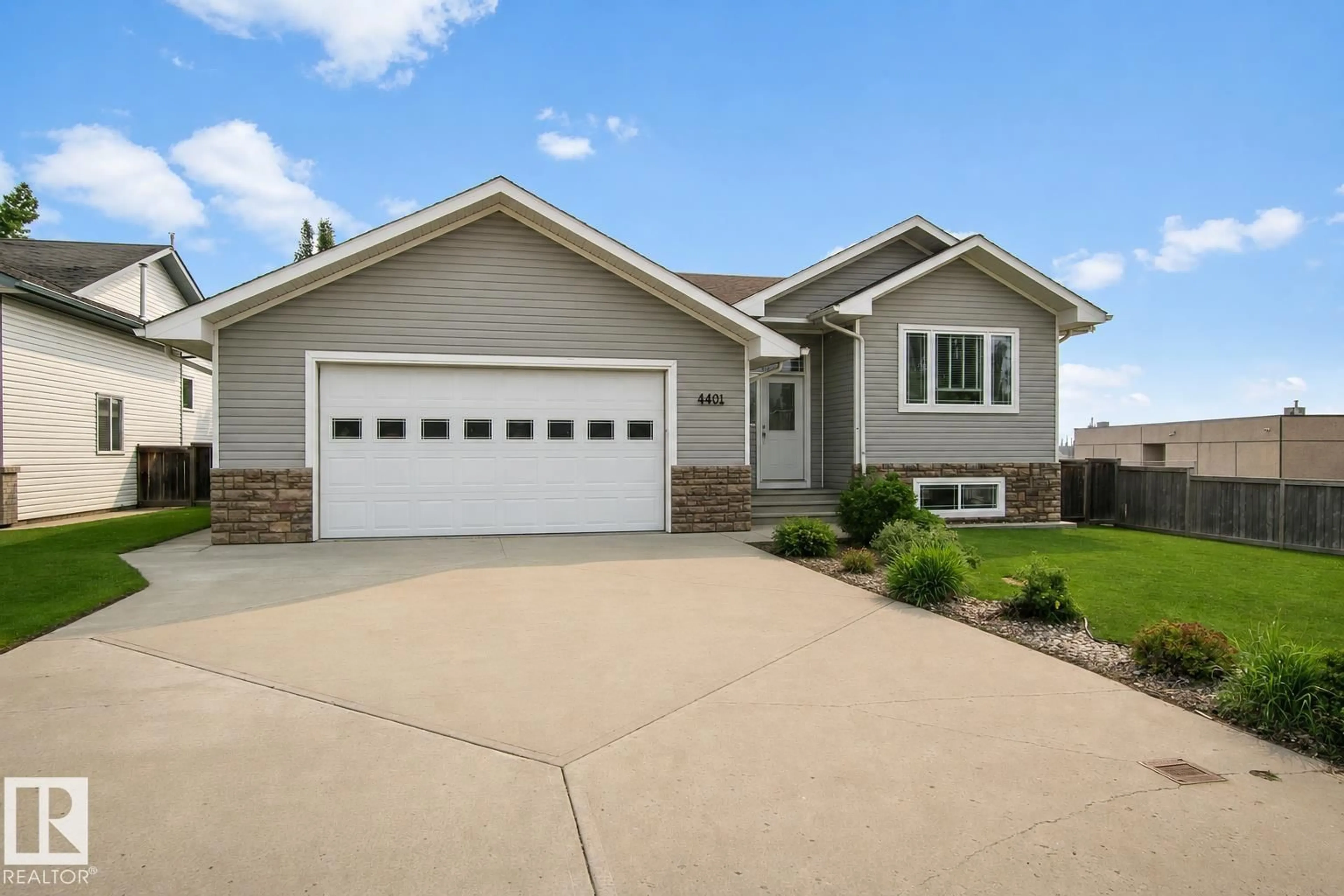 Home with vinyl exterior material, street for 4401 39 ST, Bonnyville Town Alberta T9N2P4
