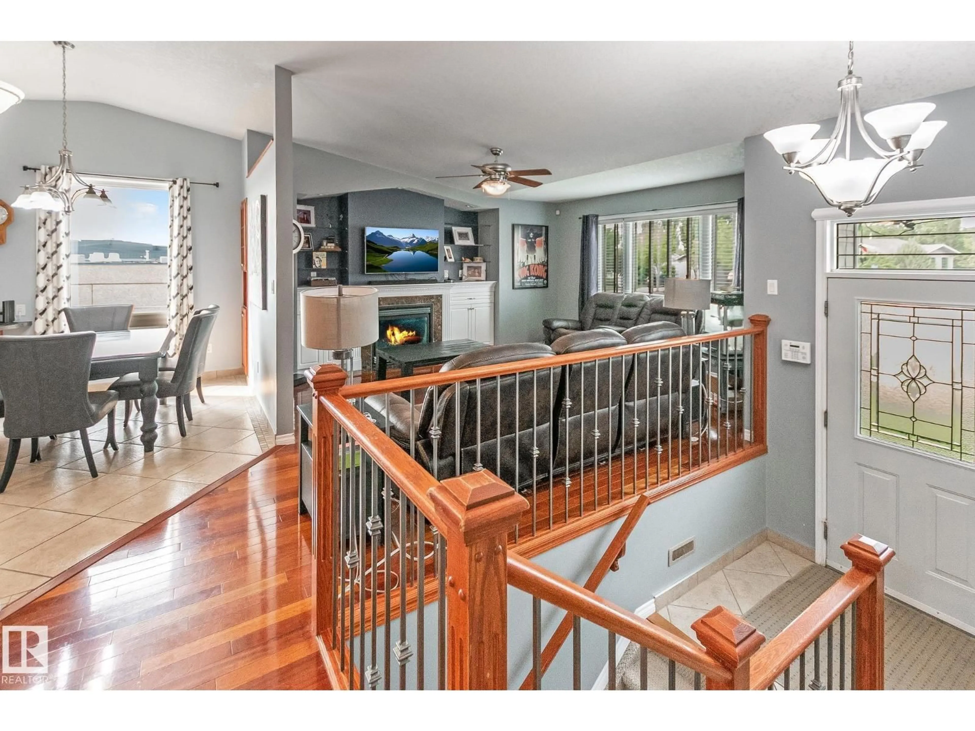 Indoor entryway for 4401 39 ST, Bonnyville Town Alberta T9N2P4