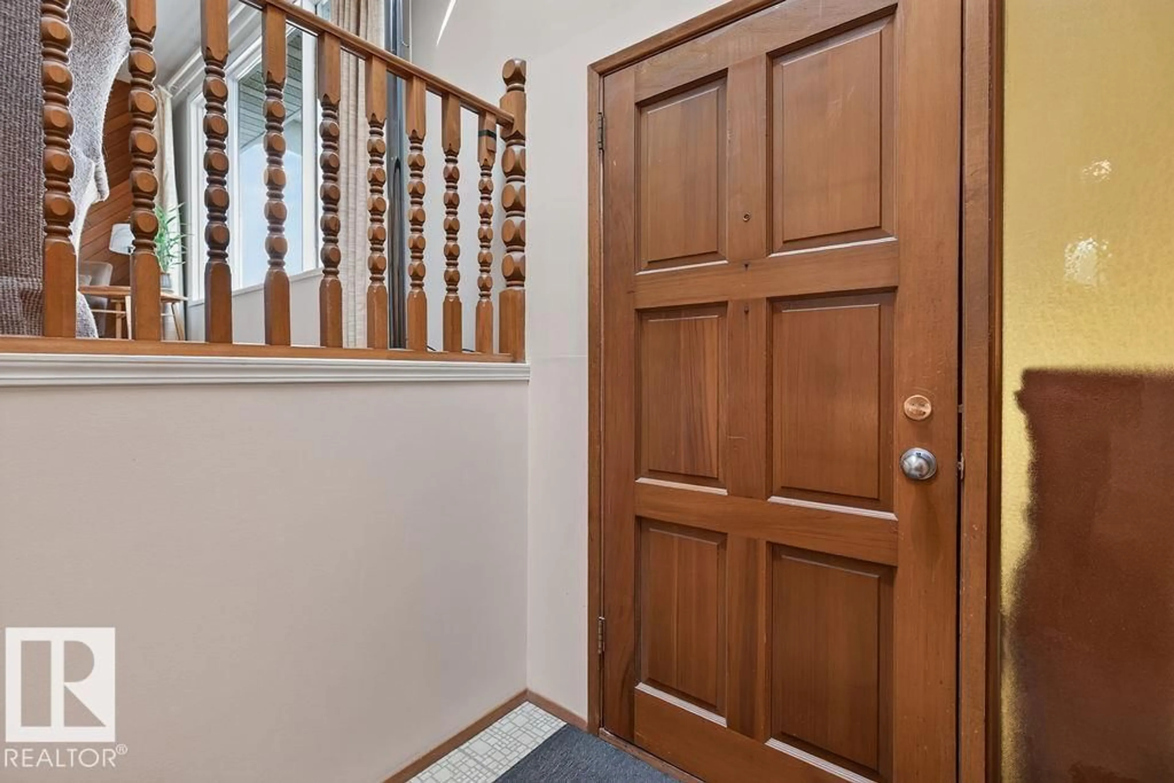 Indoor foyer for B - 20 SEYMORE CR, St. Albert Alberta T8N0K9