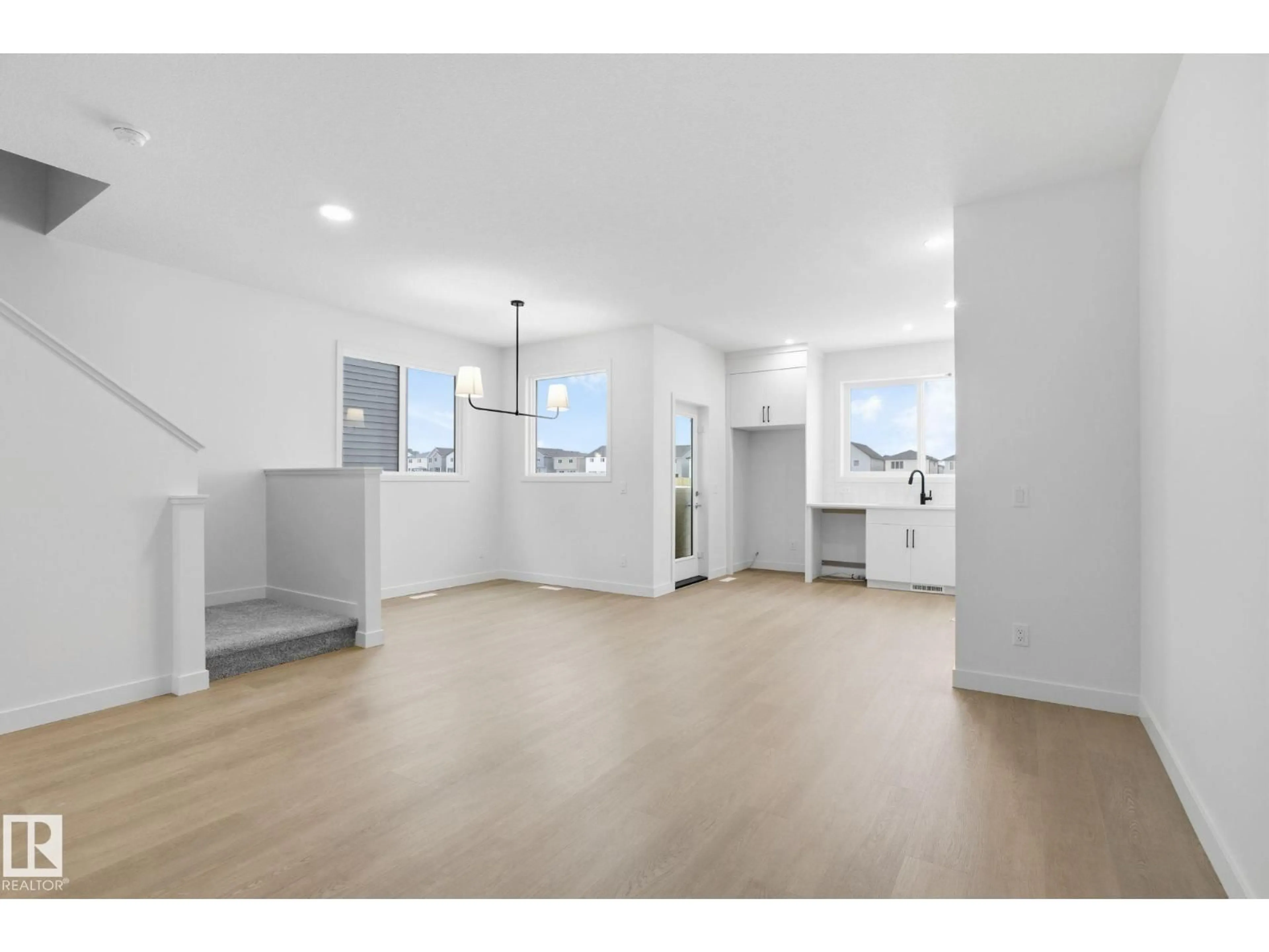 Unknown for 3713 ERLANGER DR, Edmonton Alberta T6M3G6