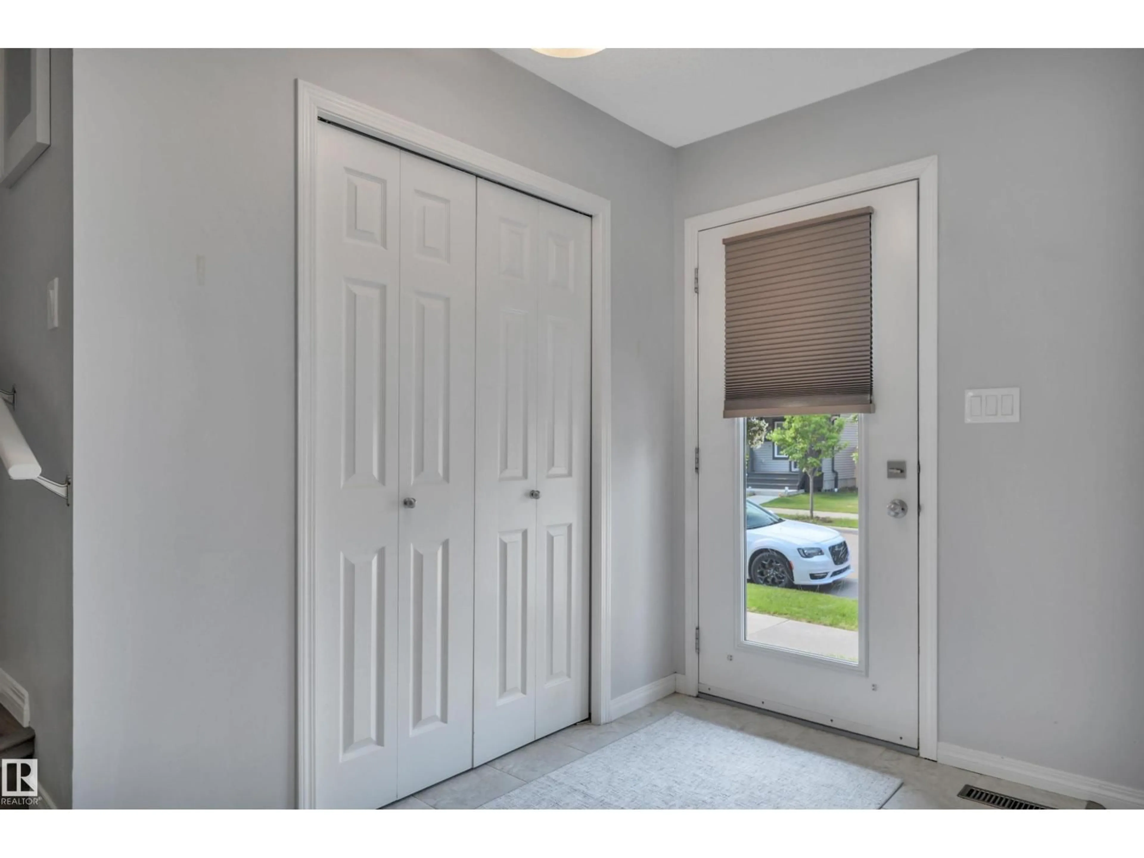 Indoor entryway for 4208 PROWSE WY, Edmonton Alberta T6W3A6