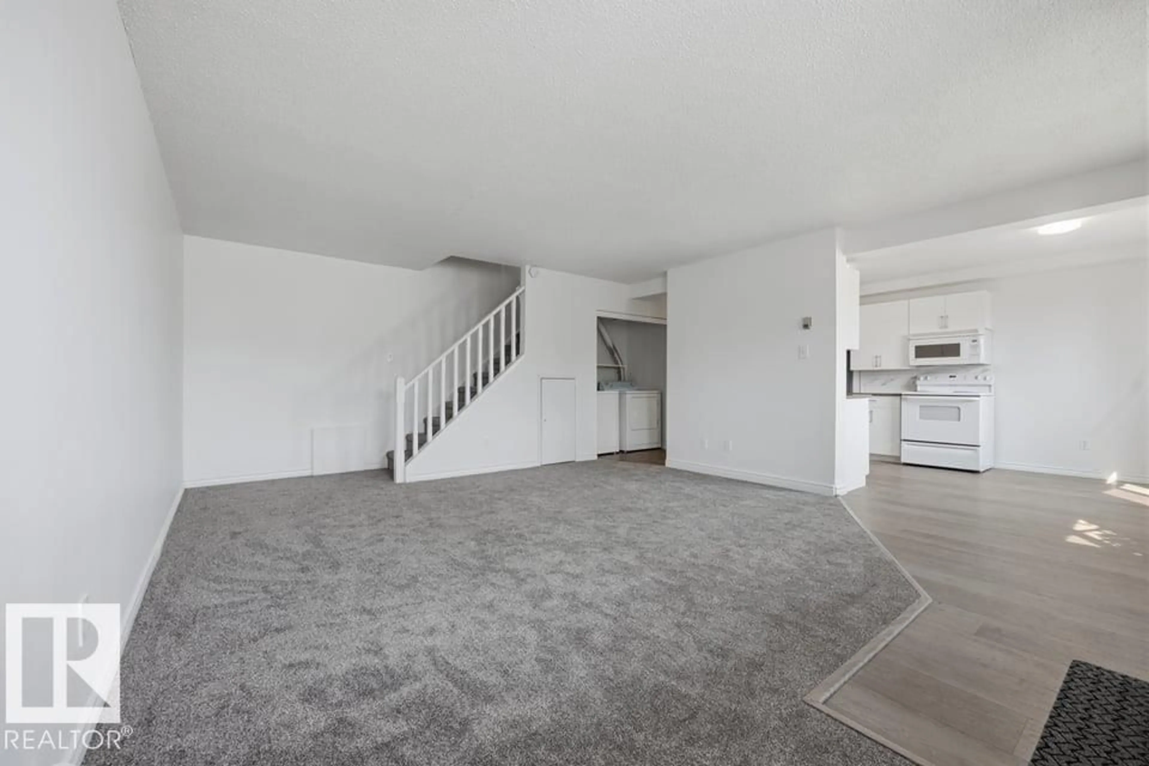 A pic of a room for 105 - 14530 52 ST, Edmonton Alberta T5A3K5