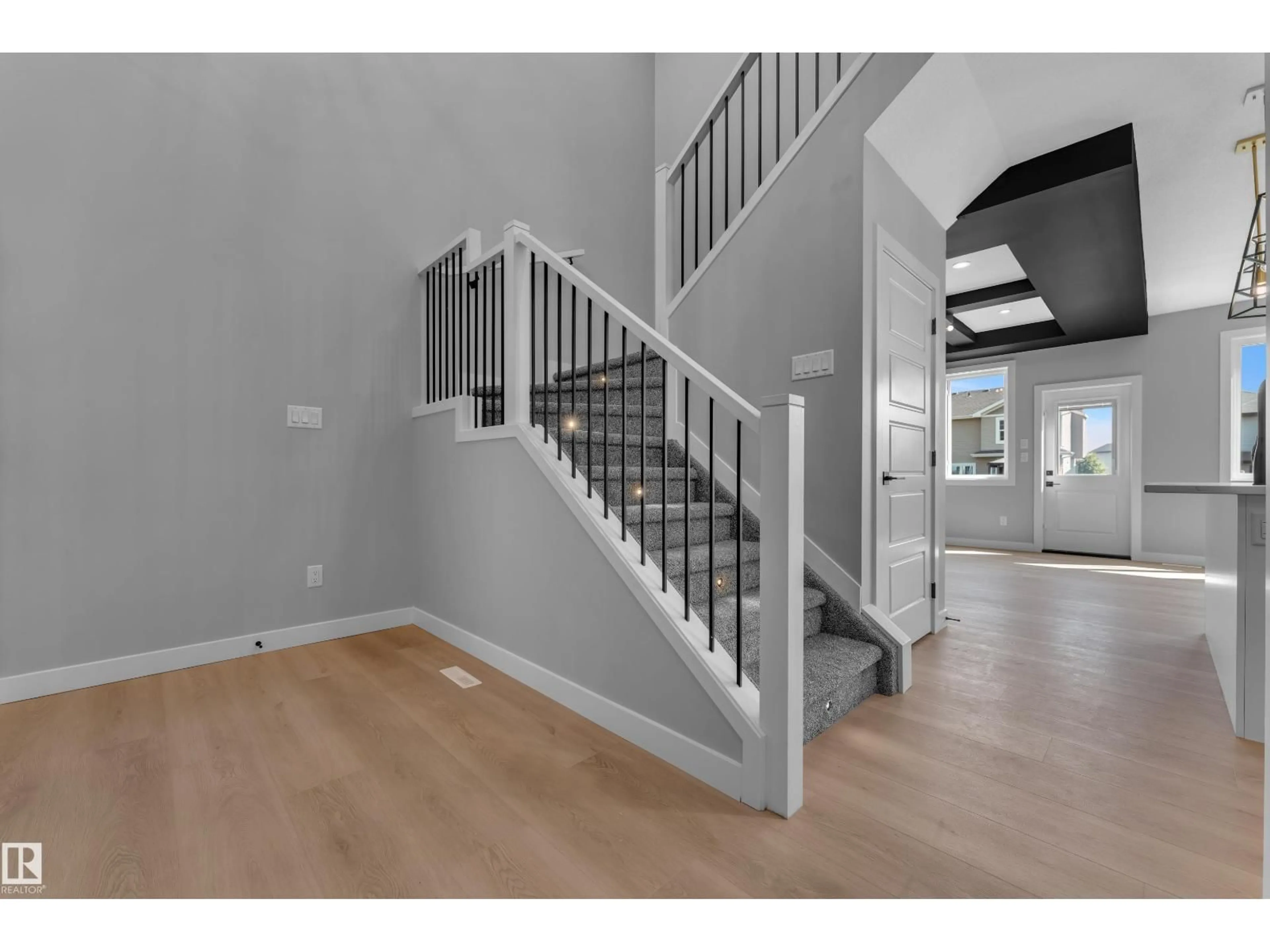 Unknown for 10707 98 ST, Morinville Alberta T8R2R2