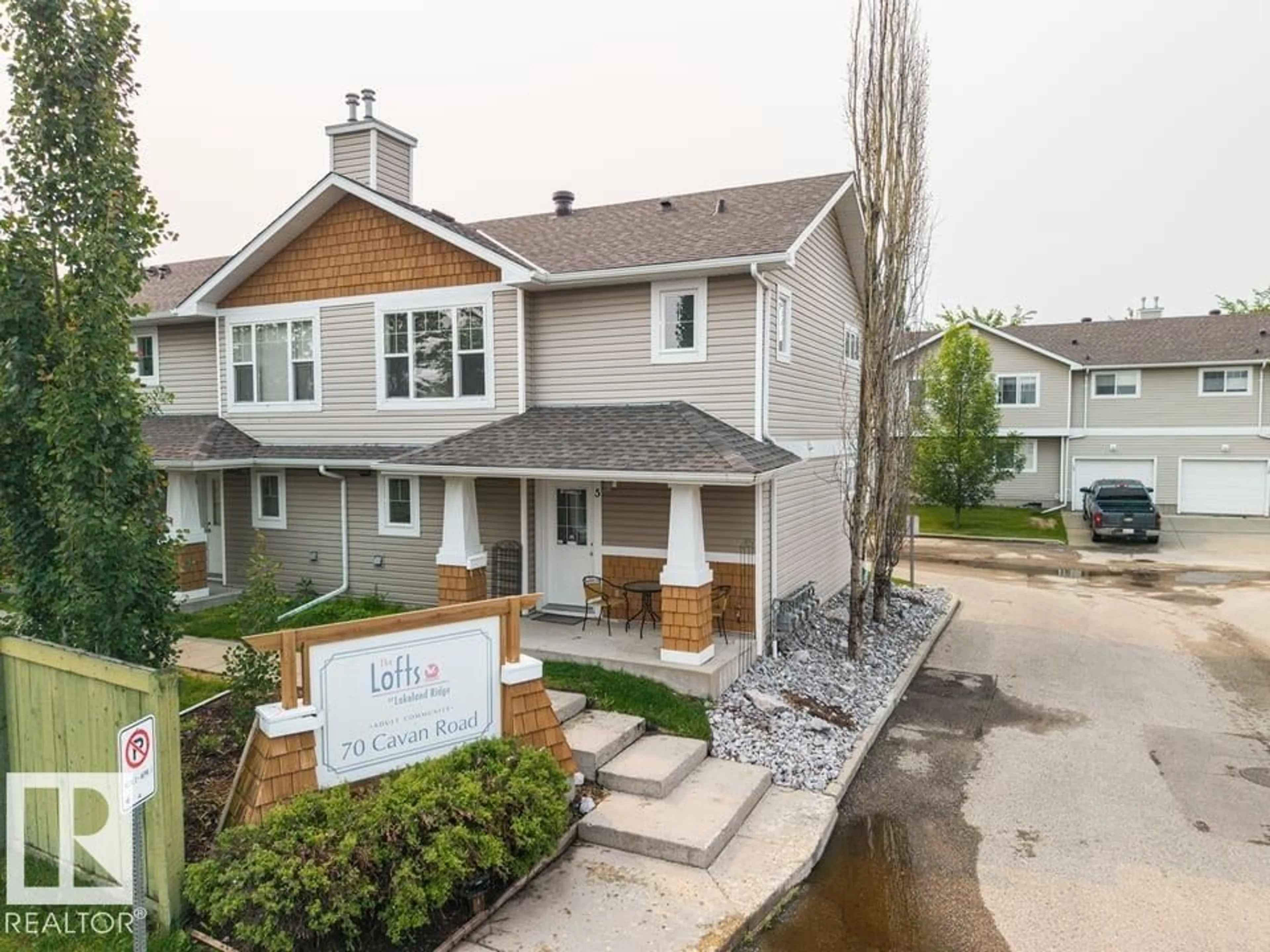 A pic from outside/outdoor area/front of a property/back of a property/a pic from drone, unknown for #5 - 70 CAVAN RD, Sherwood Park Alberta T8H2W9