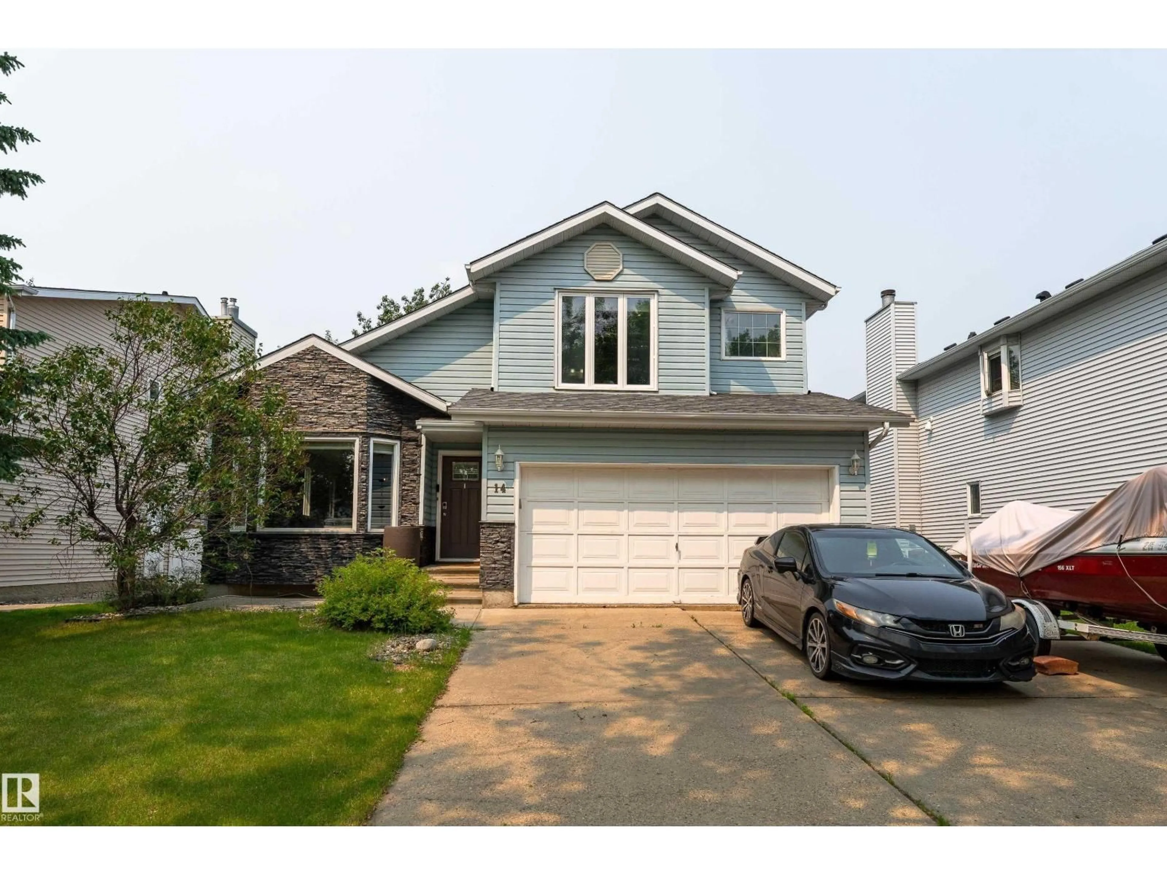 Home with vinyl exterior material, street for 14 DURAND PL, St. Albert Alberta T8N5L6