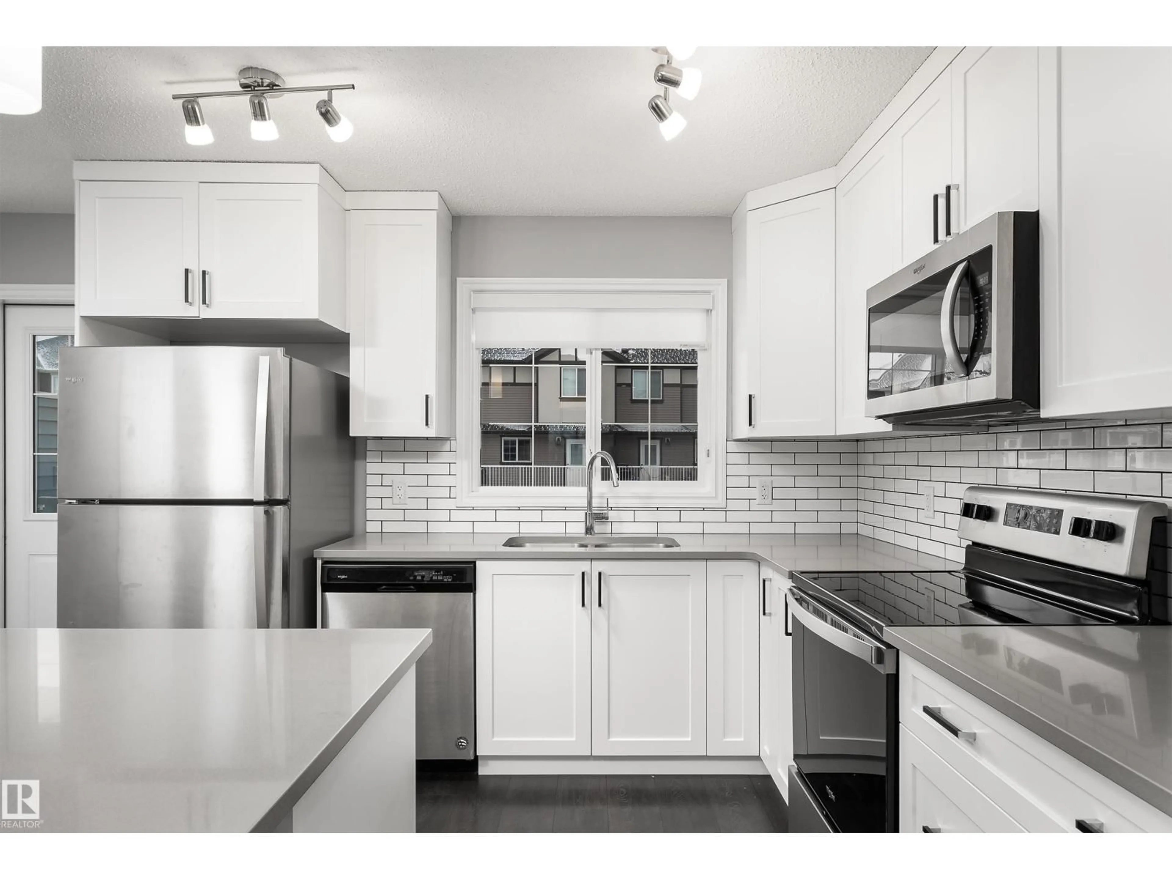 Open concept kitchen, unknown for 20 - 11 AUGUSTINE CR, Sherwood Park Alberta T8H0Z8