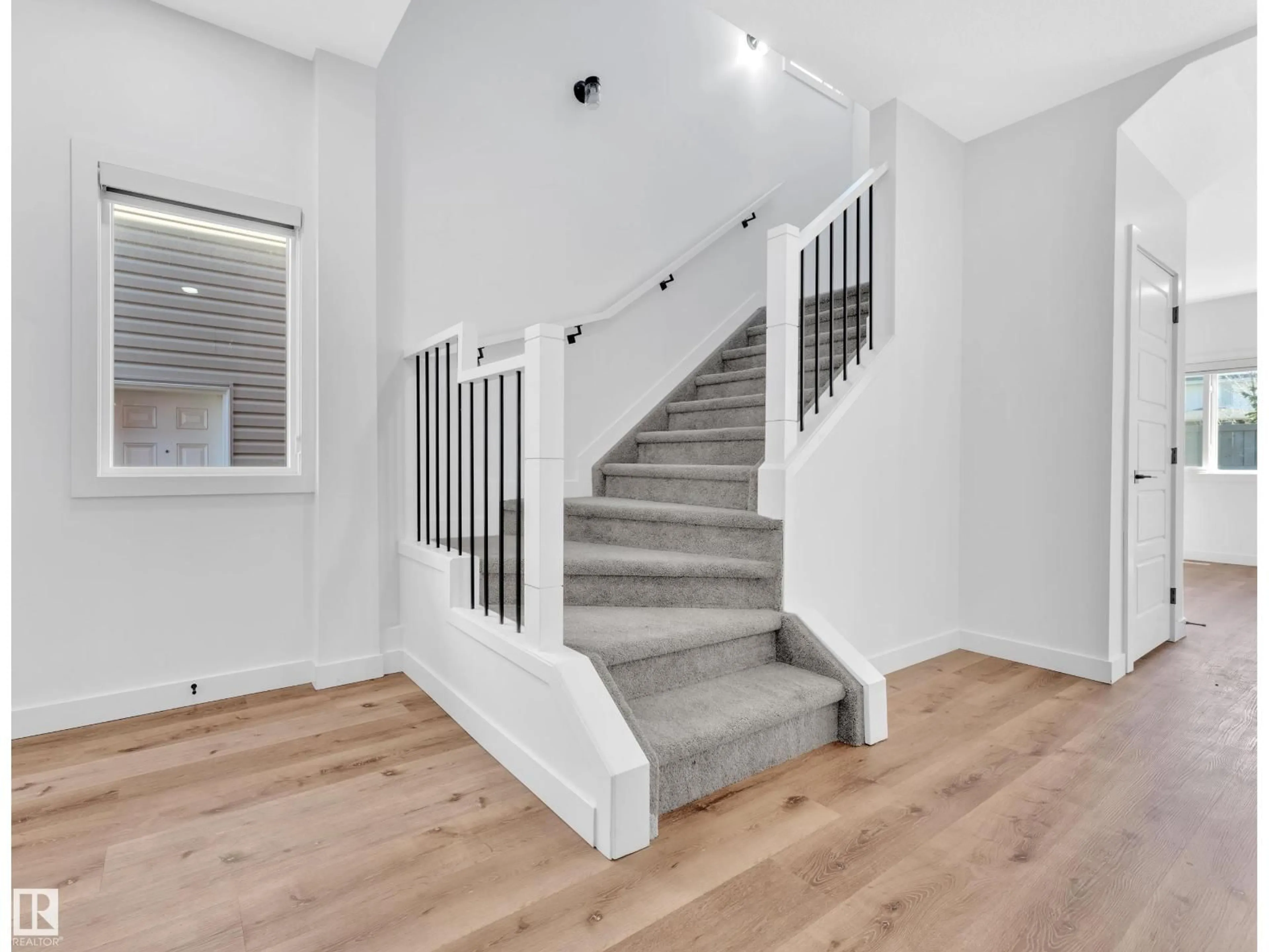 Stairs for 523 KLEINS CO, Leduc Alberta T9E1M5