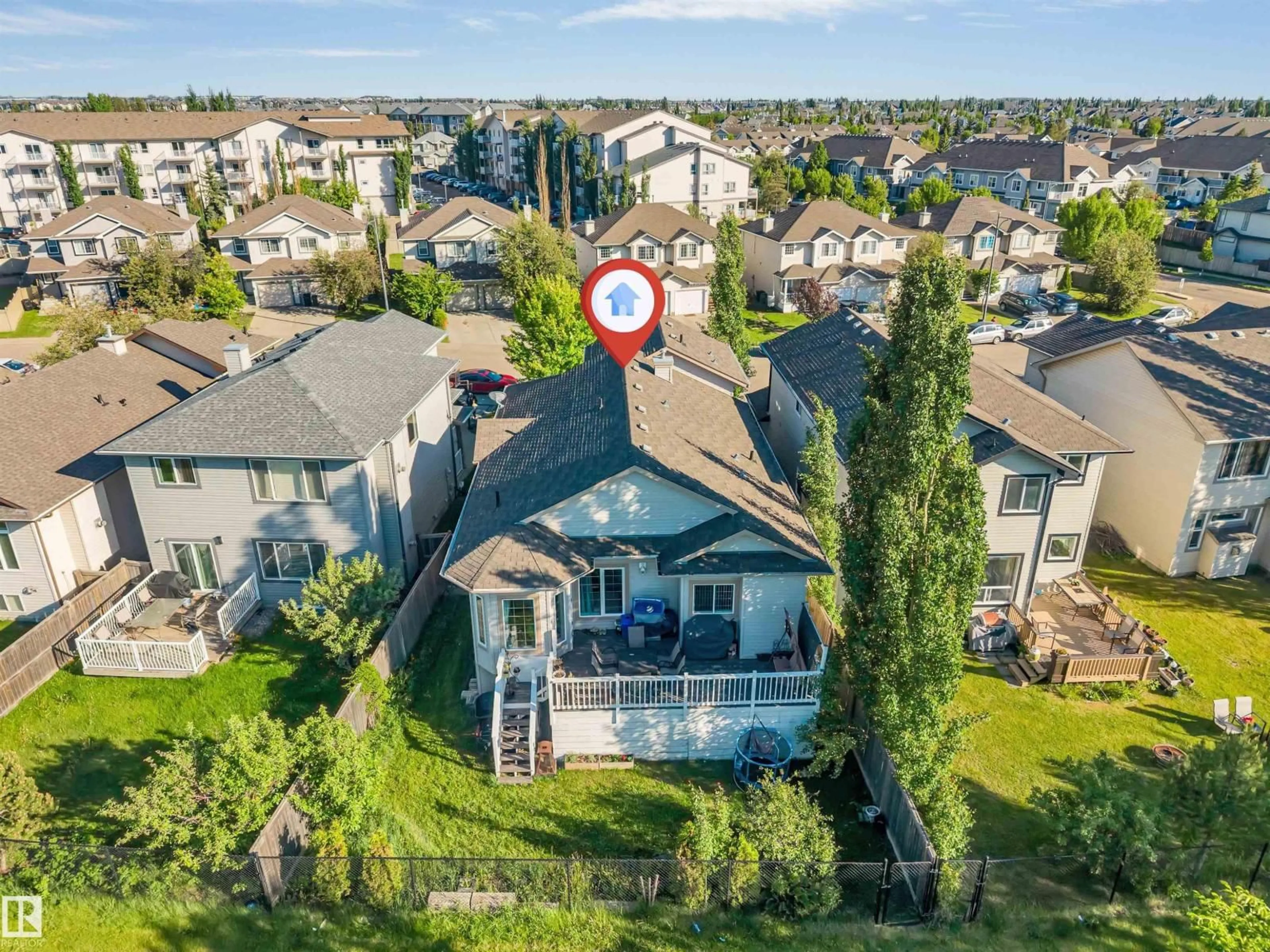 A pic from outside/outdoor area/front of a property/back of a property/a pic from drone, unknown for 7920 7 AV, Edmonton Alberta T6X1N3