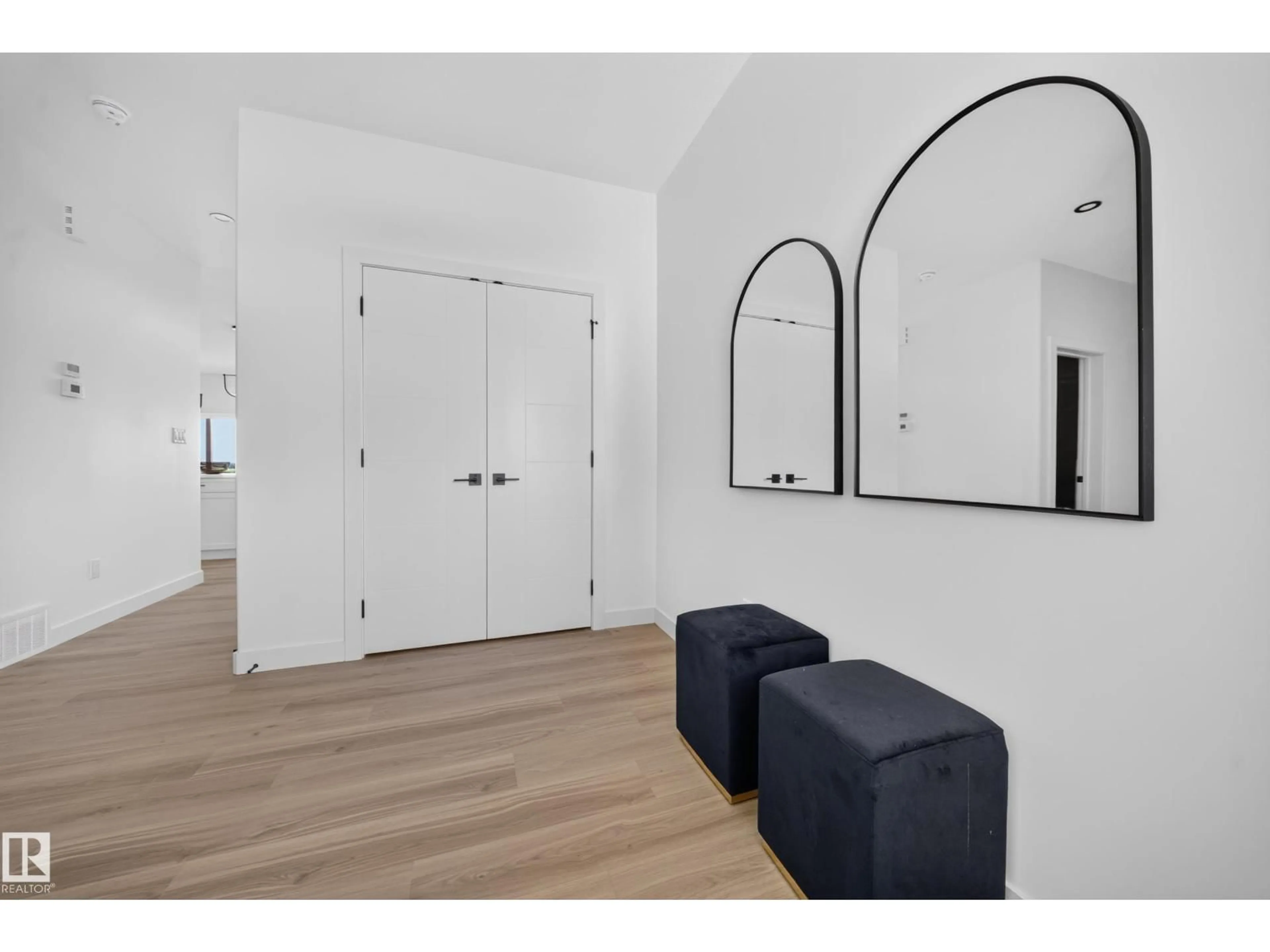 Indoor entryway for 523 ASHGROVE CIRCLE, Leduc Alberta T9E0K8