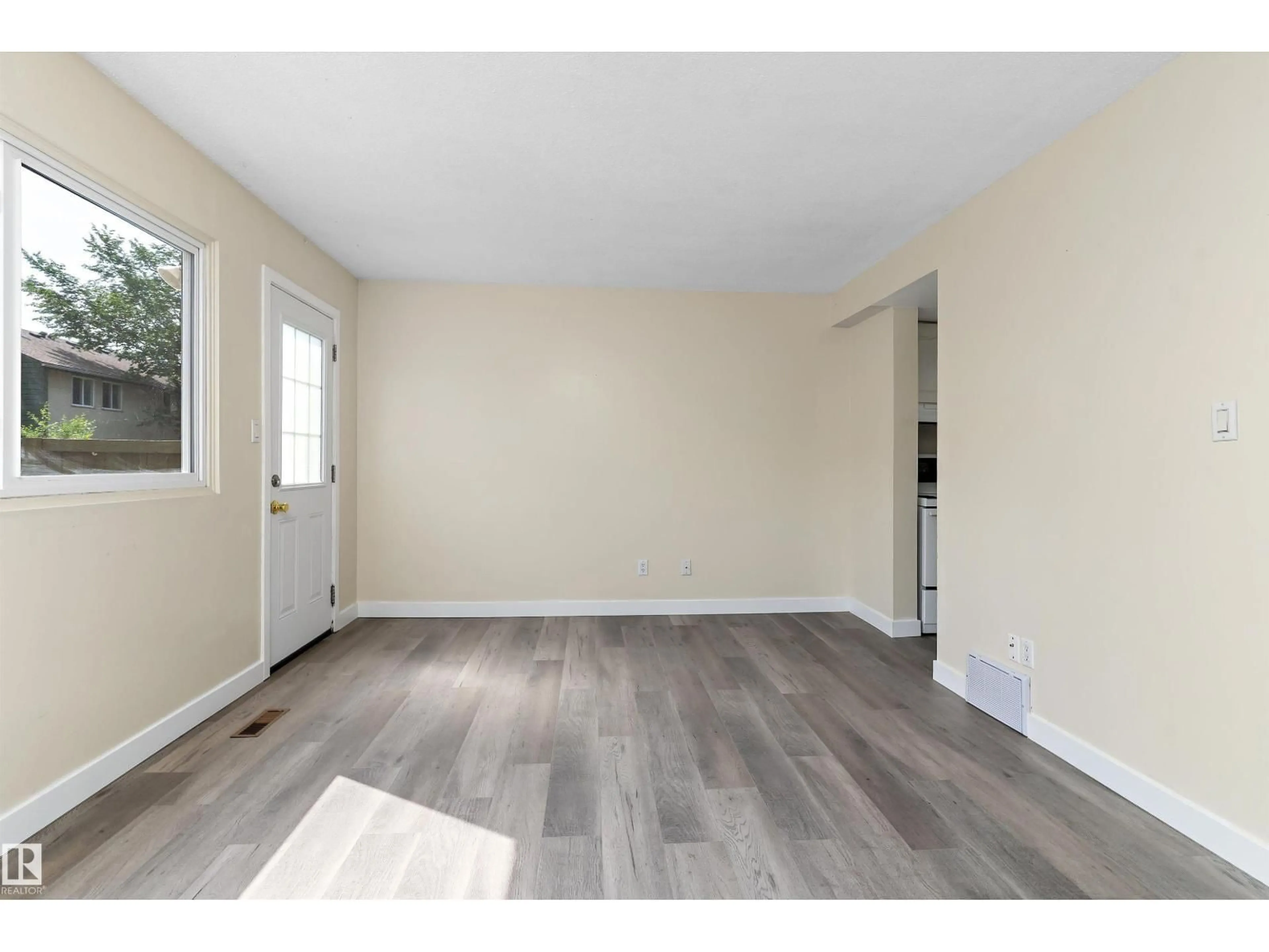 A pic of a room for 899 ABBOTSFIELD RD, Edmonton Alberta T5W4R4