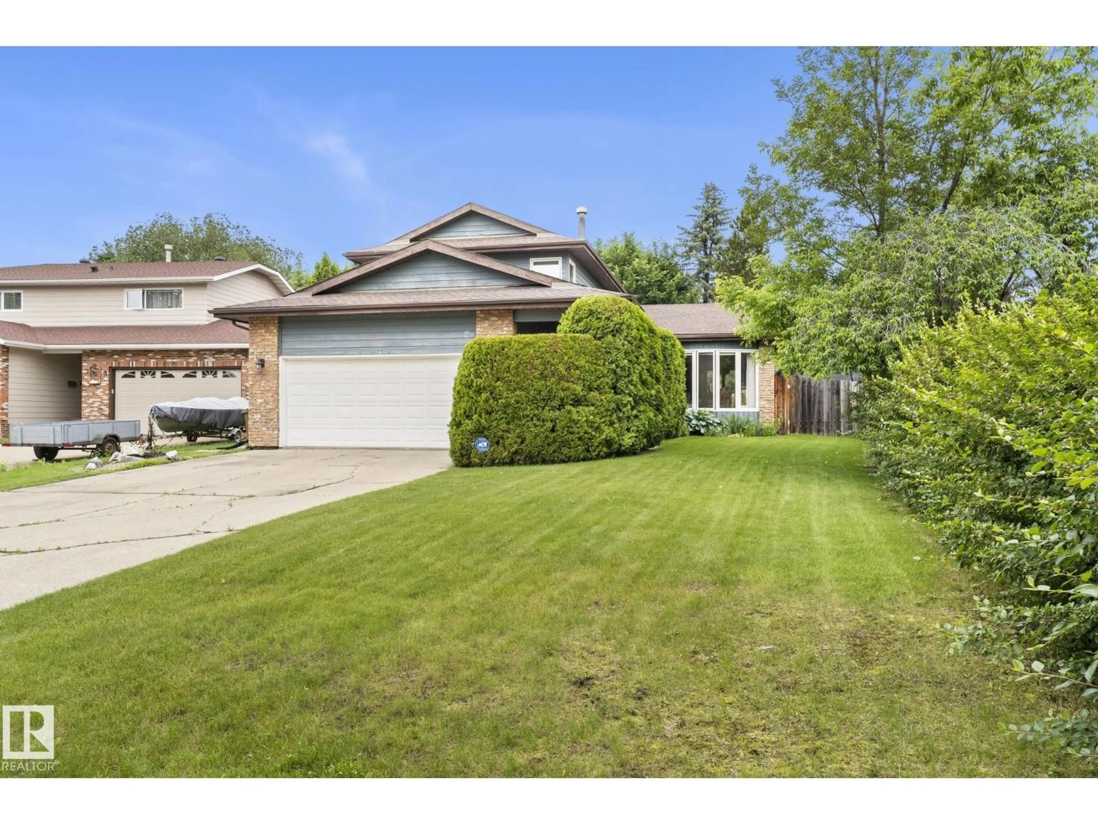 Unknown for 2 LAURISTON PL, St. Albert Alberta T8N3M8