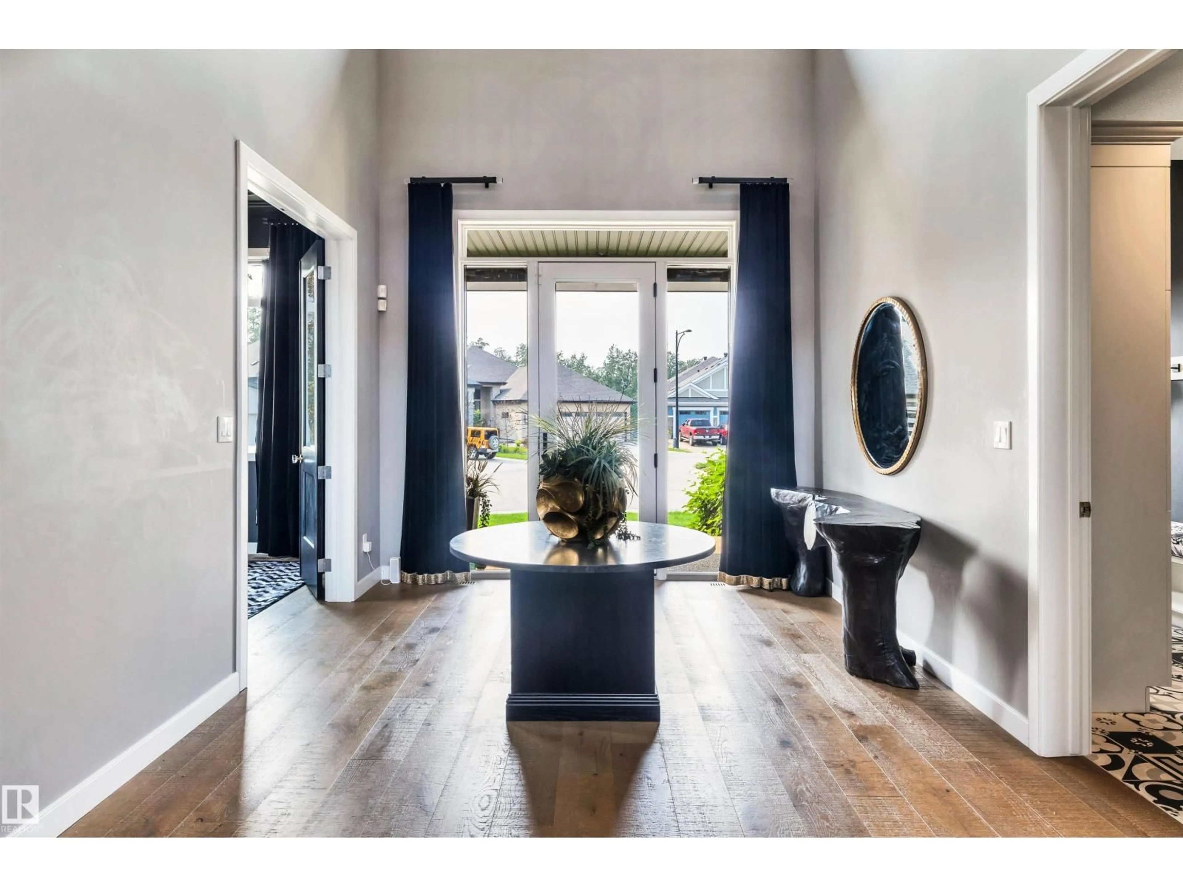 Indoor entryway for 5530 CHEGWIN PT, Edmonton Alberta T6W4A8