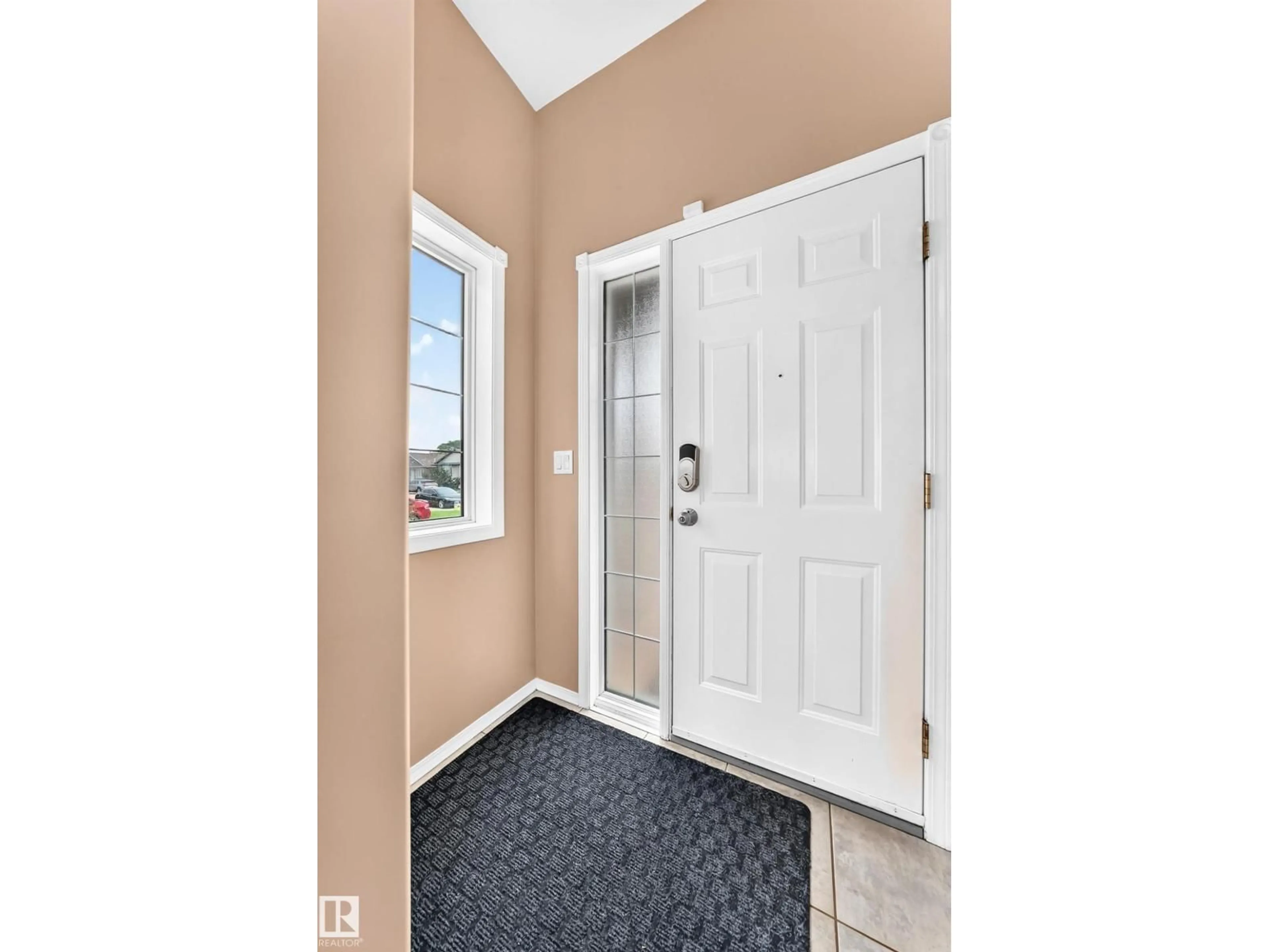 Indoor entryway for NW - 10312 162 ST, Edmonton Alberta T5P3M2