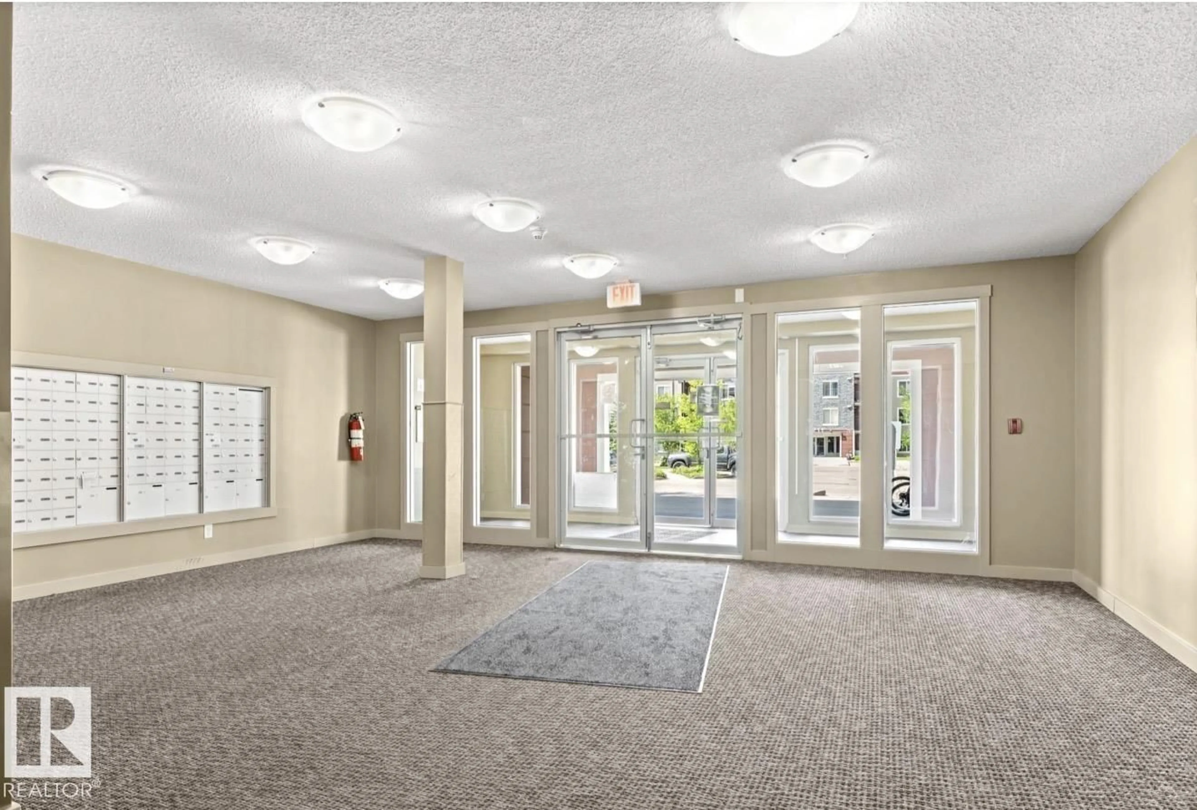 Indoor foyer for #211 - 3207 JAMES MOWATT TRAIL SW, Edmonton Alberta T6W3L6