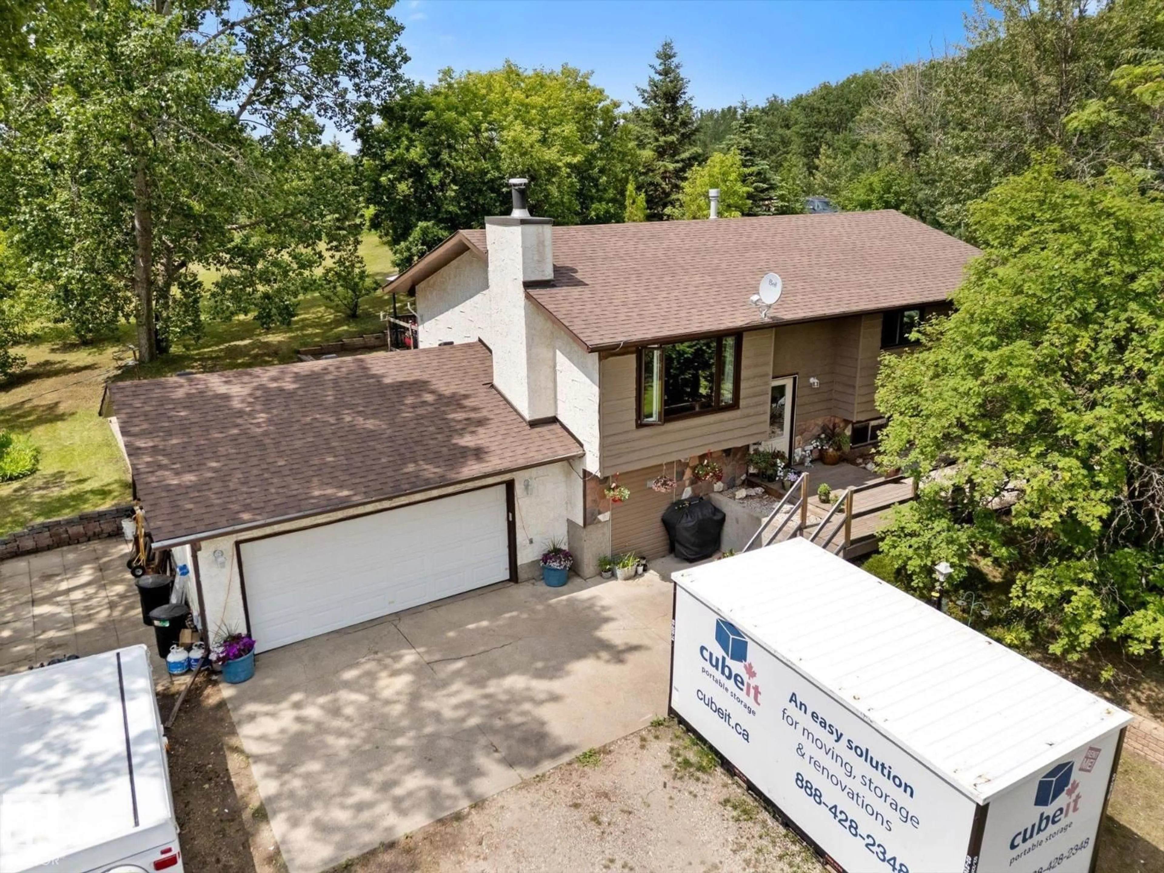 A pic from outside/outdoor area/front of a property/back of a property/a pic from drone, unknown for #2 - 1511 PARKLAND DR, Rural Parkland County Alberta T7Y2T6