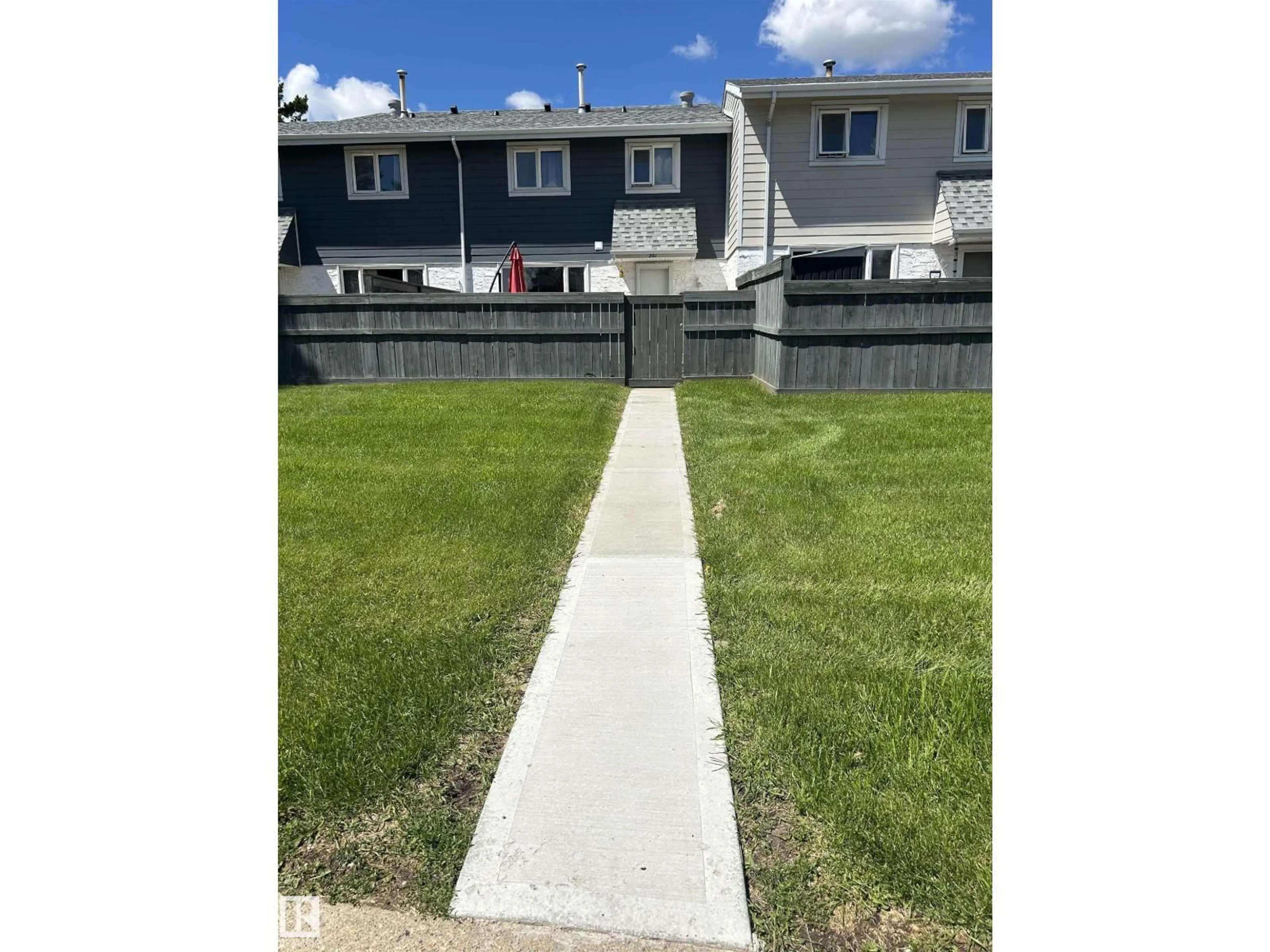 A pic from outside/outdoor area/front of a property/back of a property/a pic from drone, street for NW - 261 CALLINGWOOD TWO TW, Edmonton Alberta T5T1A3