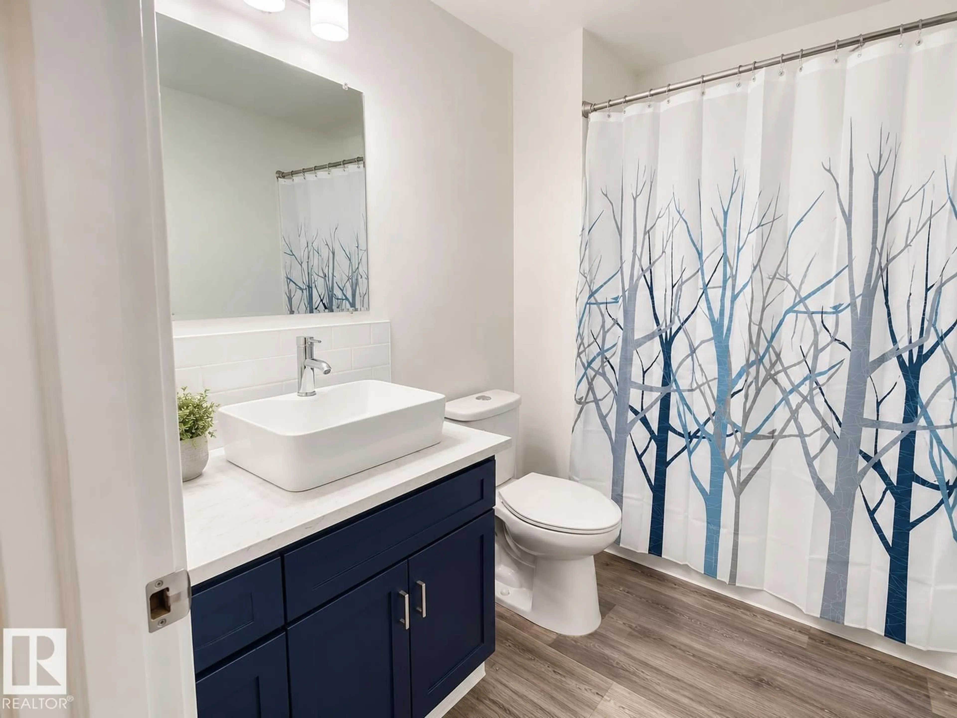 Contemporary bathroom, ceramic/tile floor for NW - 261 CALLINGWOOD TWO TW, Edmonton Alberta T5T1A3