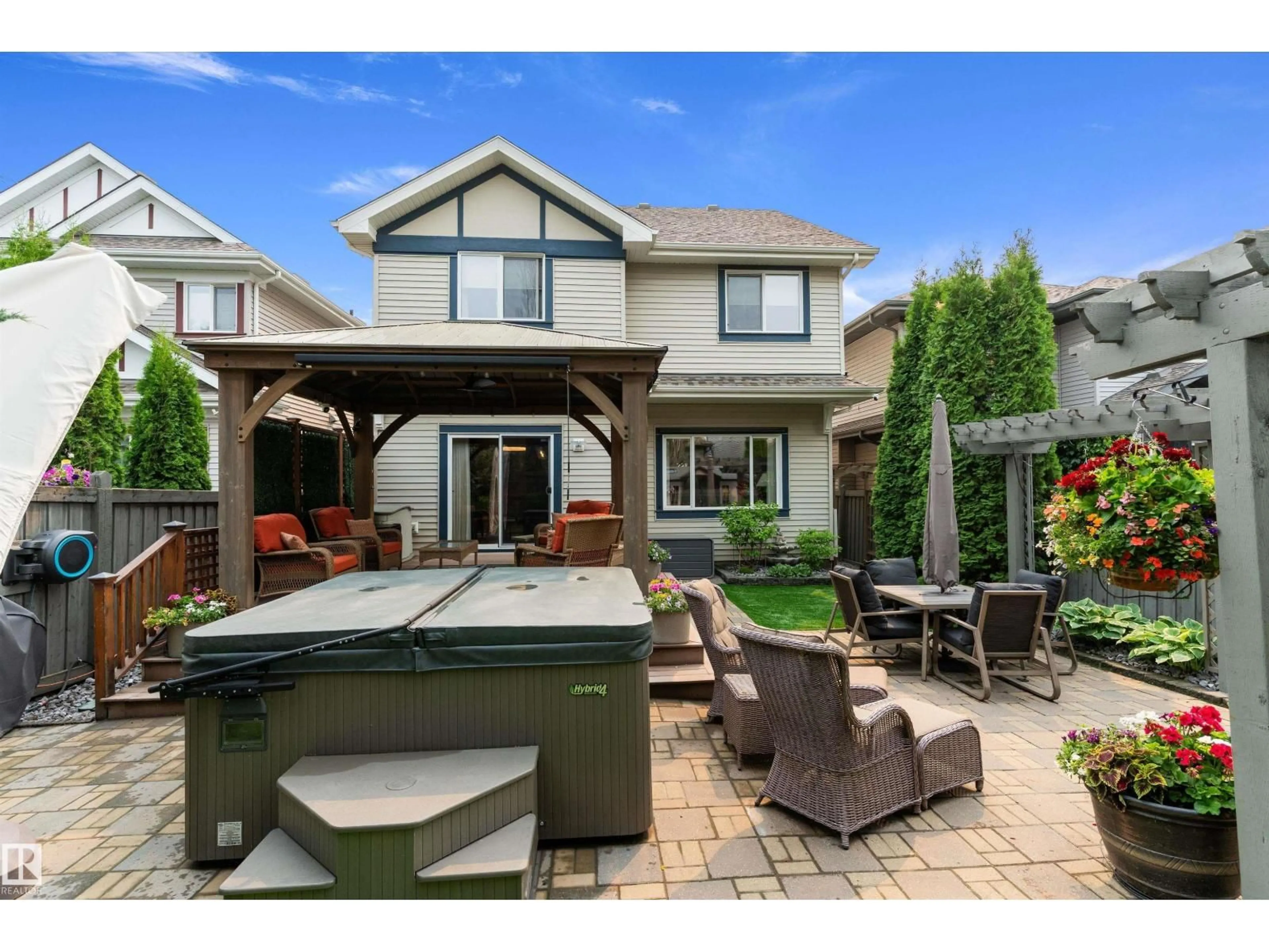 Patio, street for SW - 1097 ARMITAGE CR, Edmonton Alberta T6W0H2