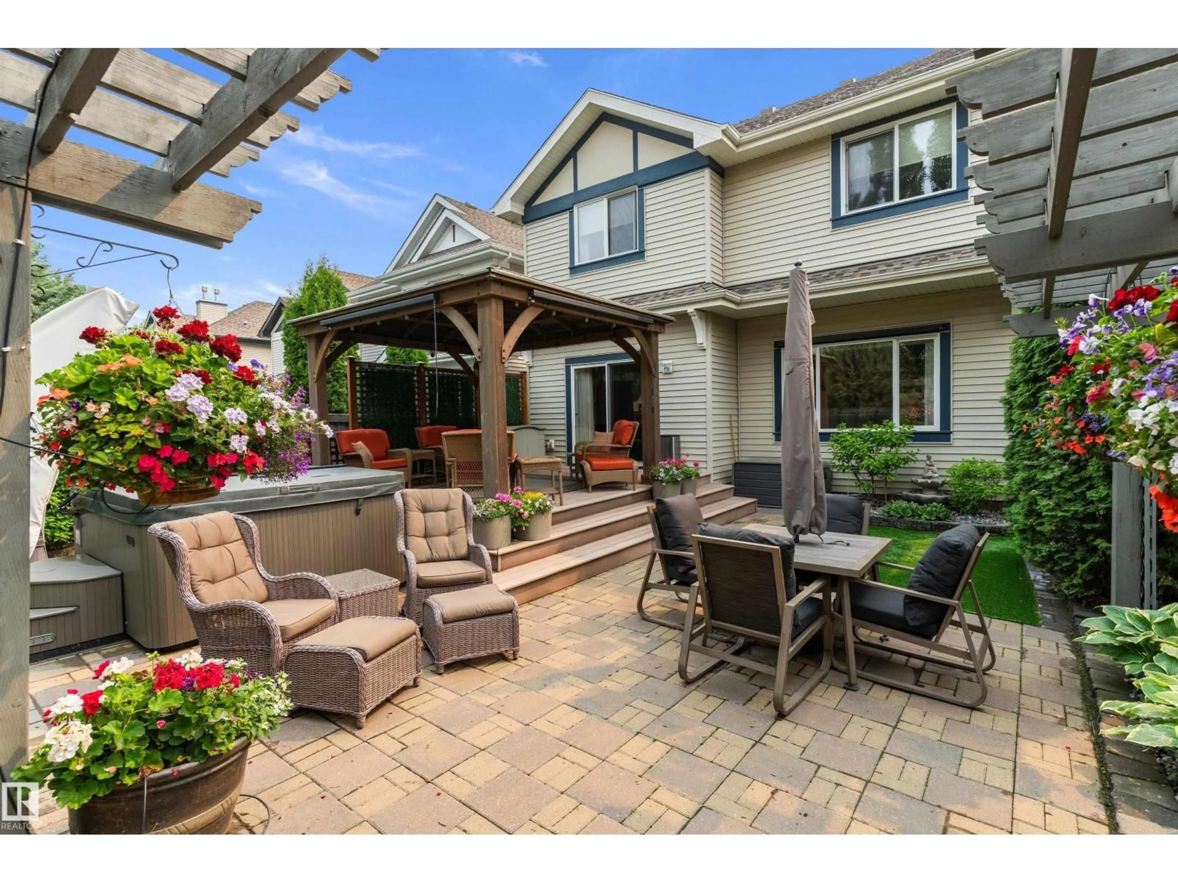 Patio, street for SW - 1097 ARMITAGE CR, Edmonton Alberta T6W0H2