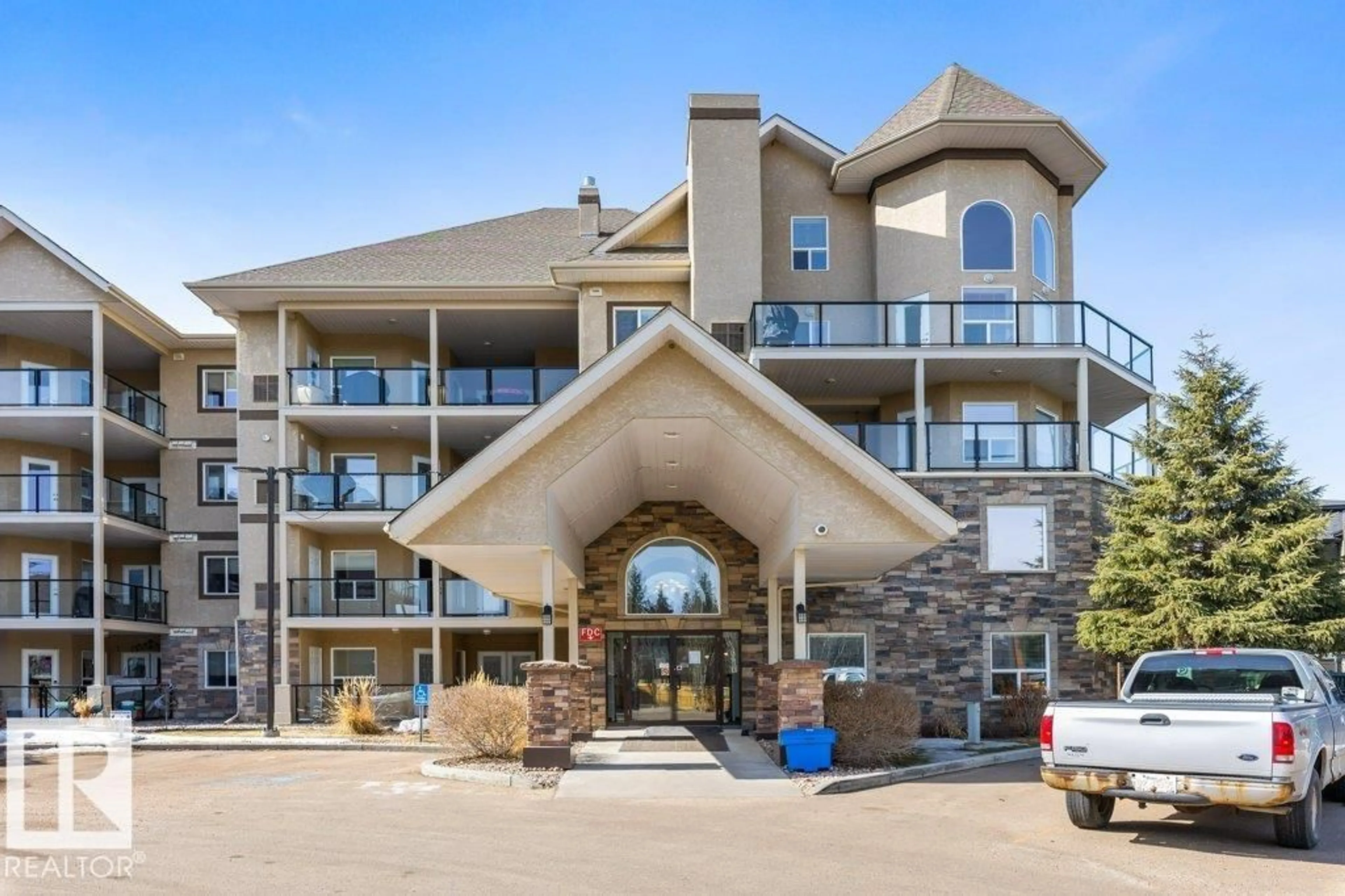 Indoor foyer for #105 - 1320 RUTHERFORD RD, Edmonton Alberta T6W0B6