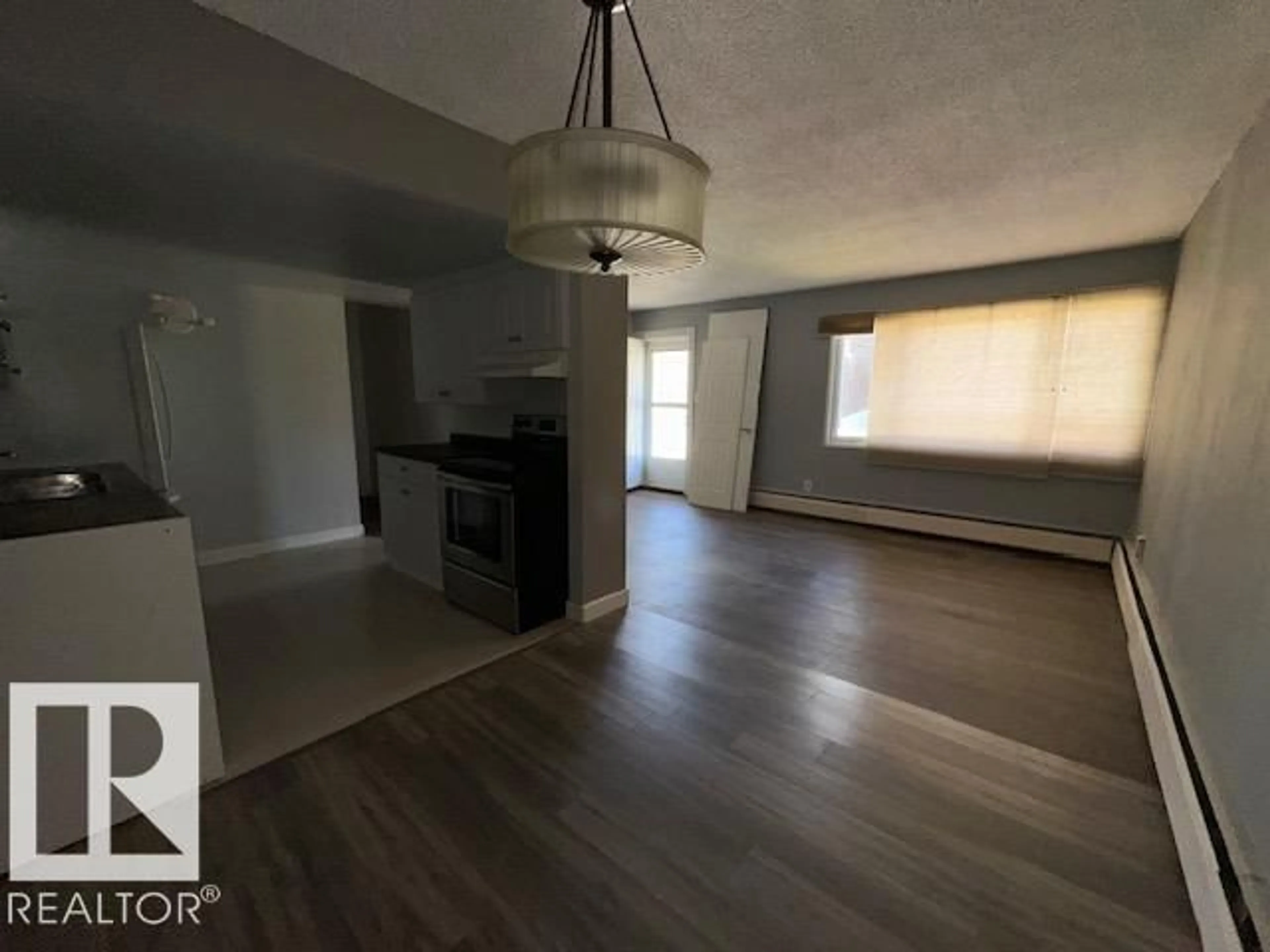 A pic of a room for #512 - 2908 116A AV, Edmonton Alberta T5W4R7