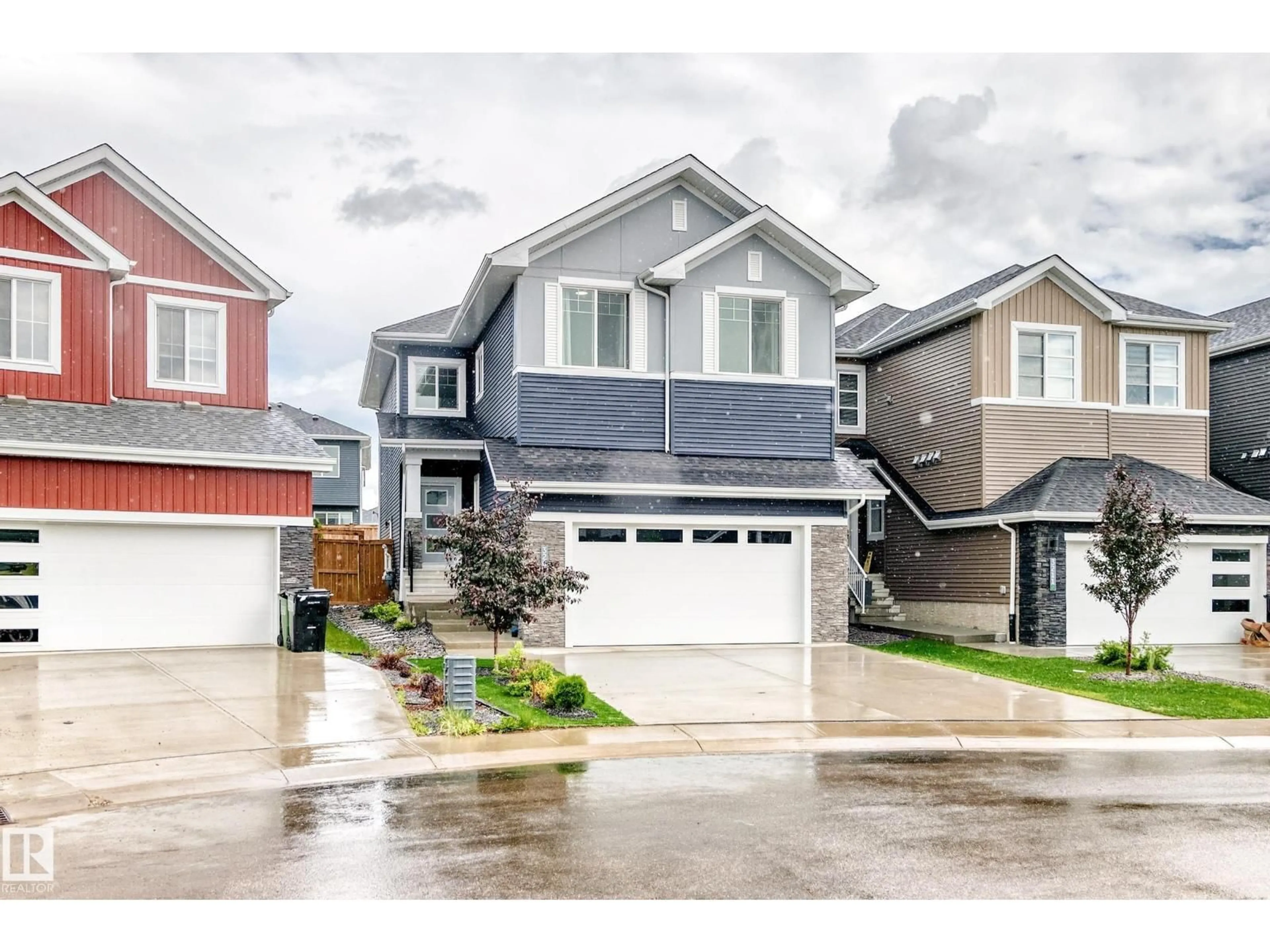 Home with vinyl exterior material, street for SW - 3207 160 ST, Edmonton Alberta T6W5A1