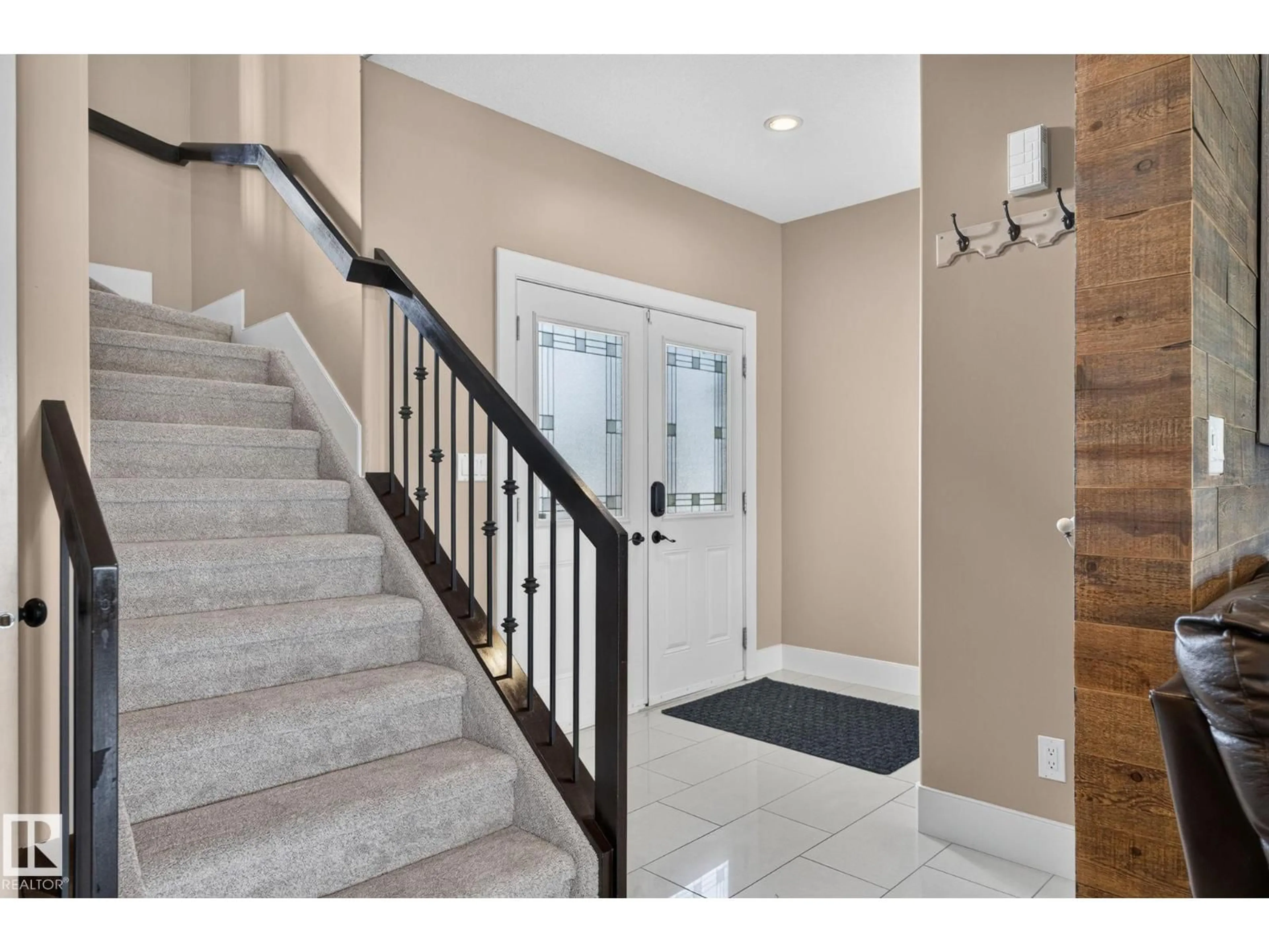 Indoor entryway for 42 SIENNA GA, Fort Saskatchewan Alberta T8L0J2