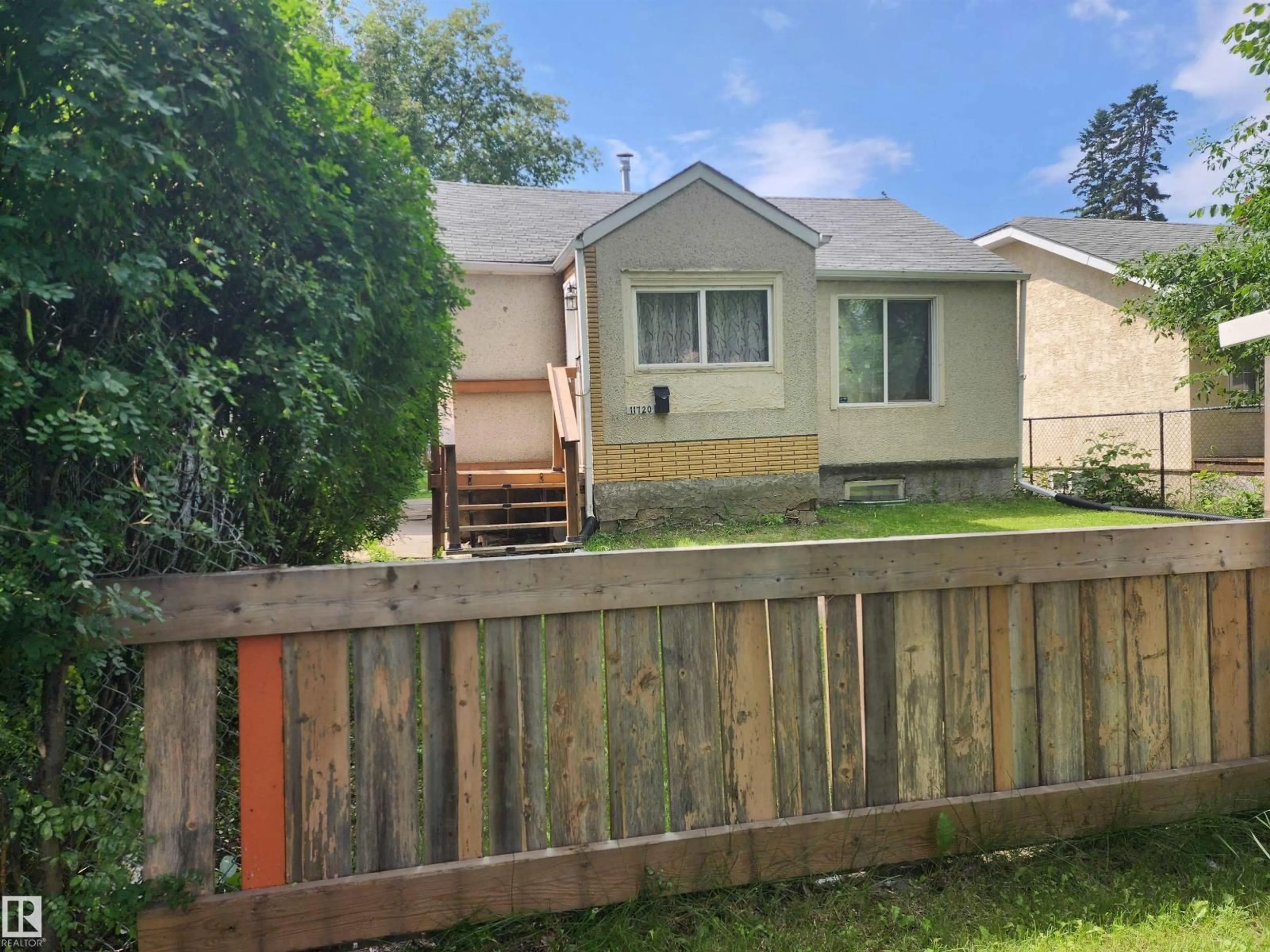 A pic from outside/outdoor area/front of a property/back of a property/a pic from drone, street for 11720 87 ST, Edmonton Alberta T5B3M7