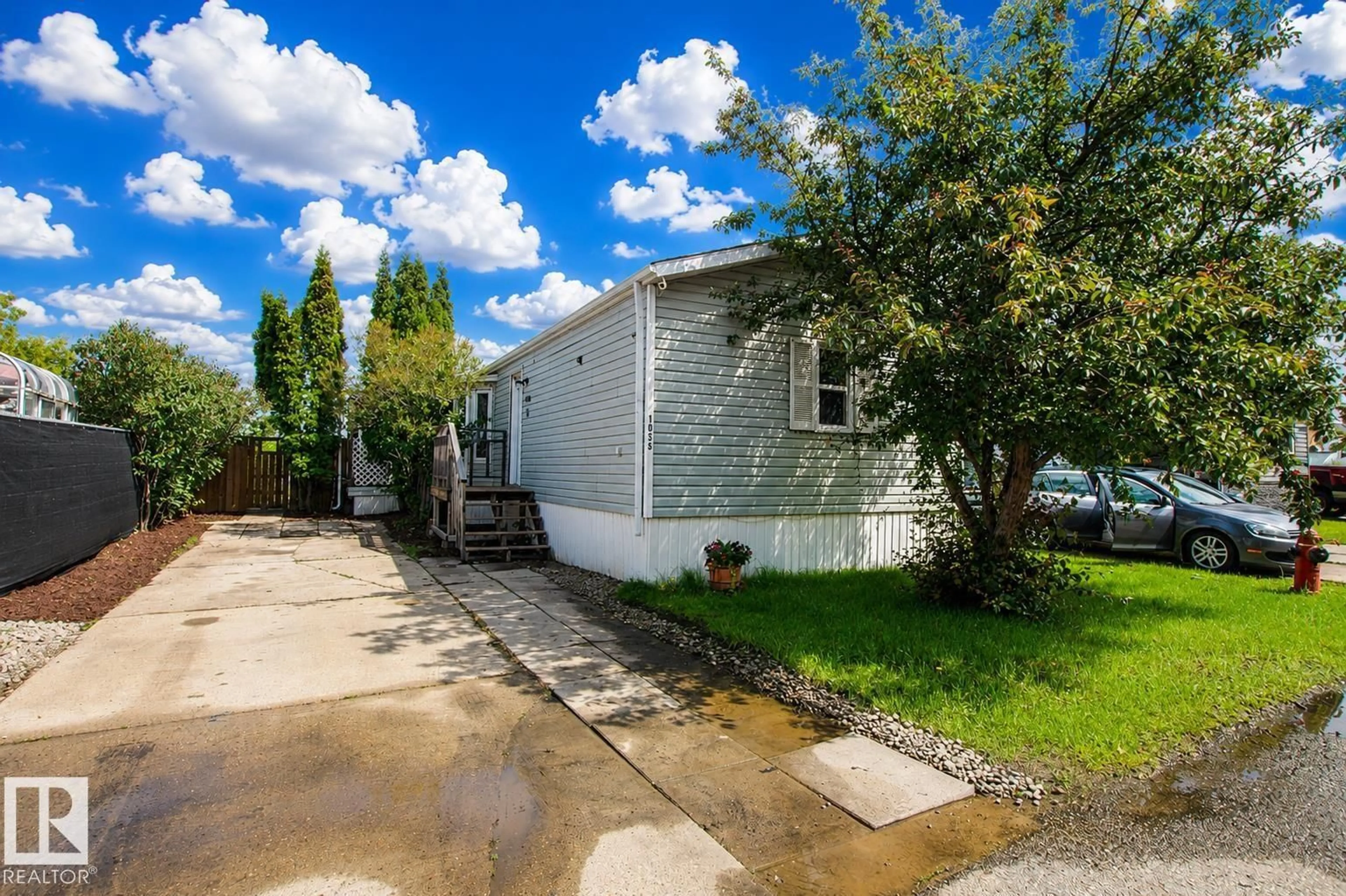 Unknown for 1036 LAKELAND CR, Sherwood Park Alberta T8H1J2