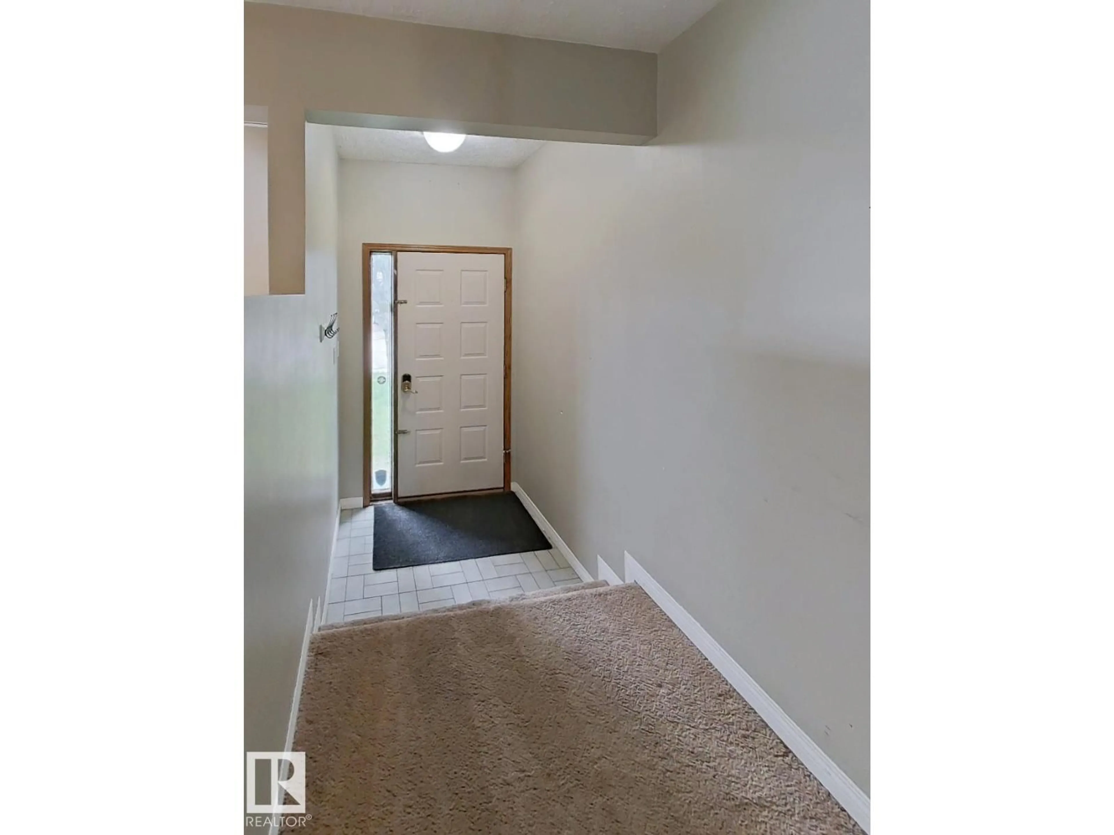 A pic of a room for 122 HARRISON DR, Edmonton Alberta T5A2R4