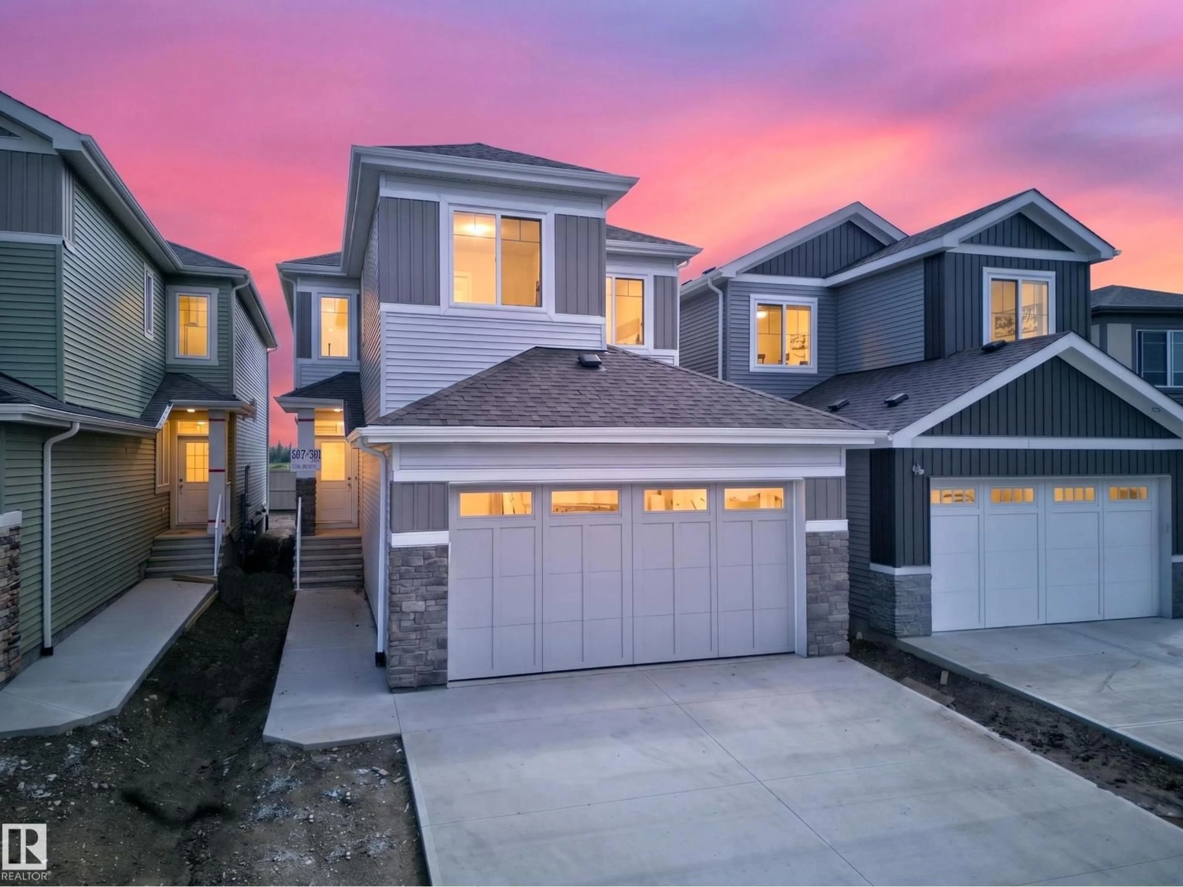 Unknown for 803 30 AV, Edmonton Alberta T6T2V3