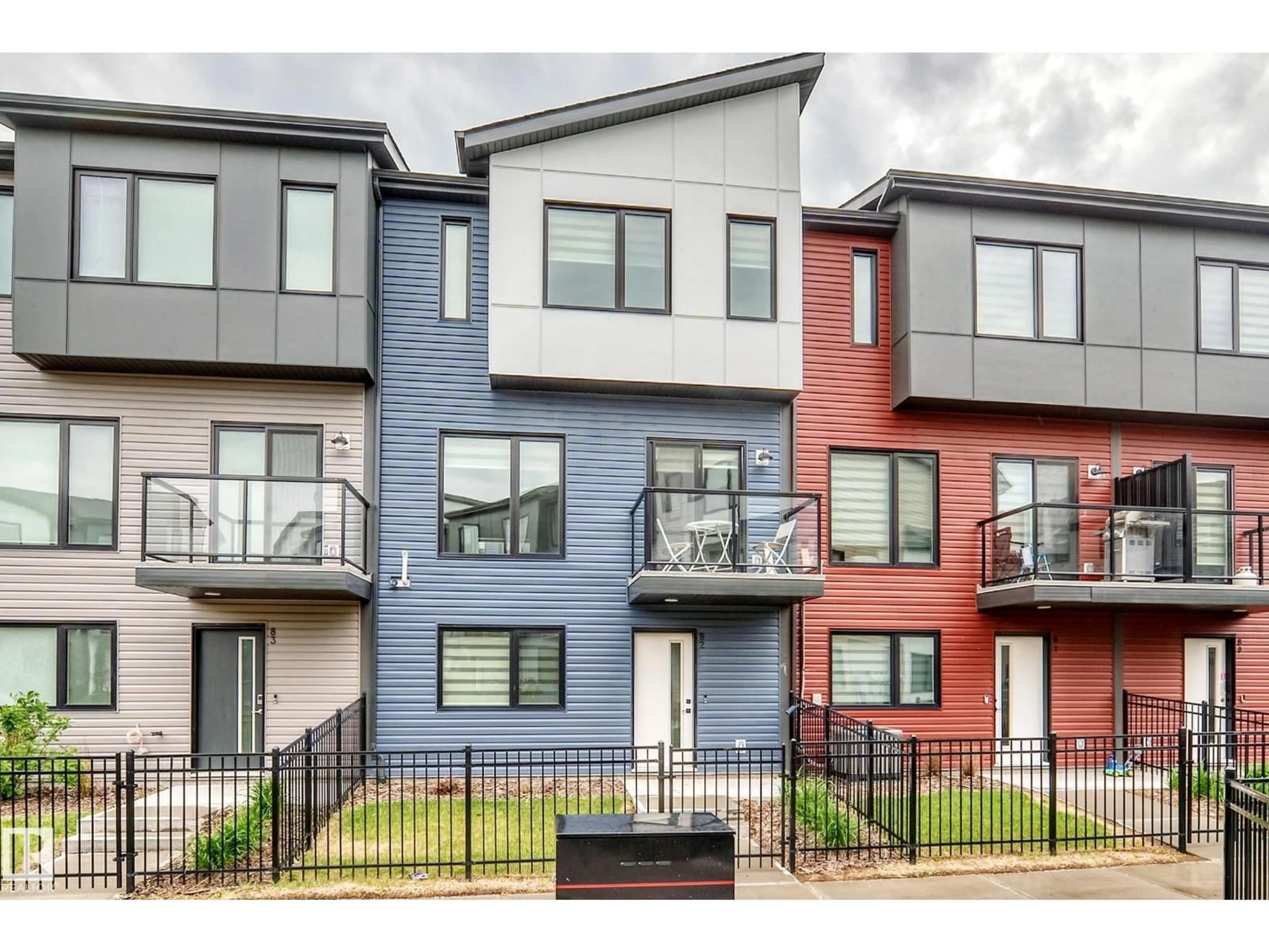 Home with vinyl exterior material, street for 82 - 11910 35 AV, Edmonton Alberta T6W4Z8