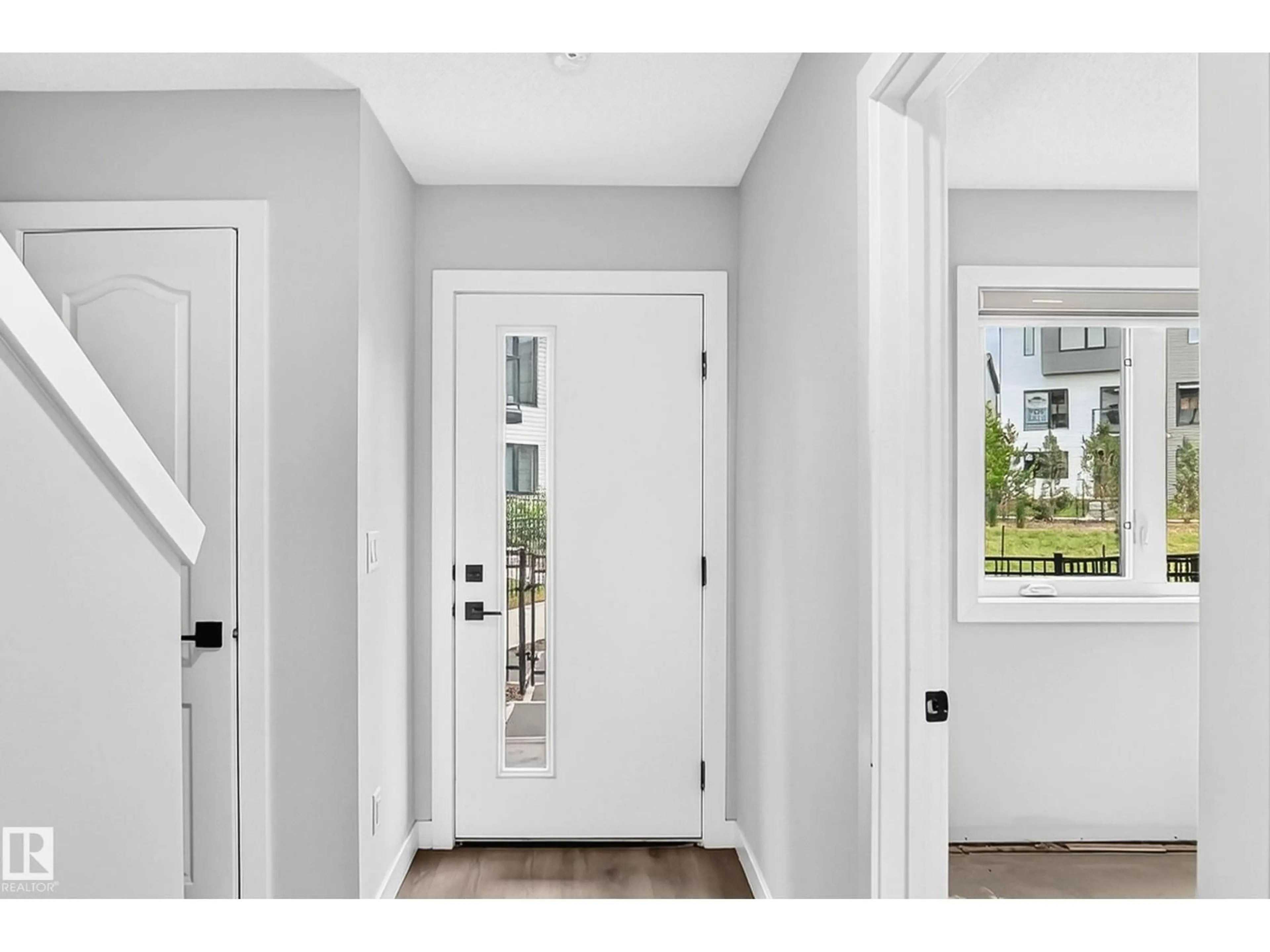 Indoor entryway for 82 - 11910 35 AV, Edmonton Alberta T6W4Z8