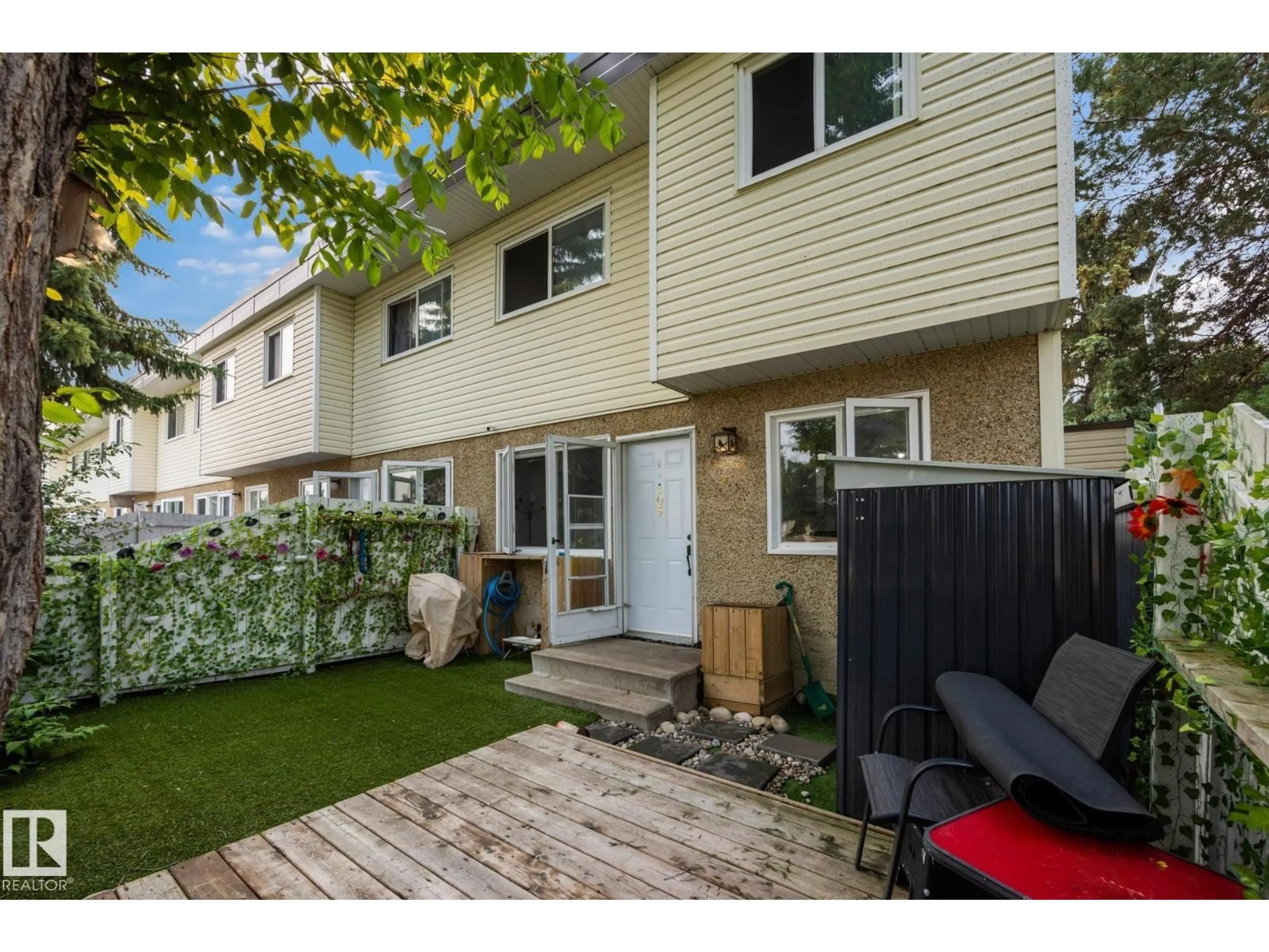 Patio, street for #105 - 16428 109 ST, Edmonton Alberta T5X2T4