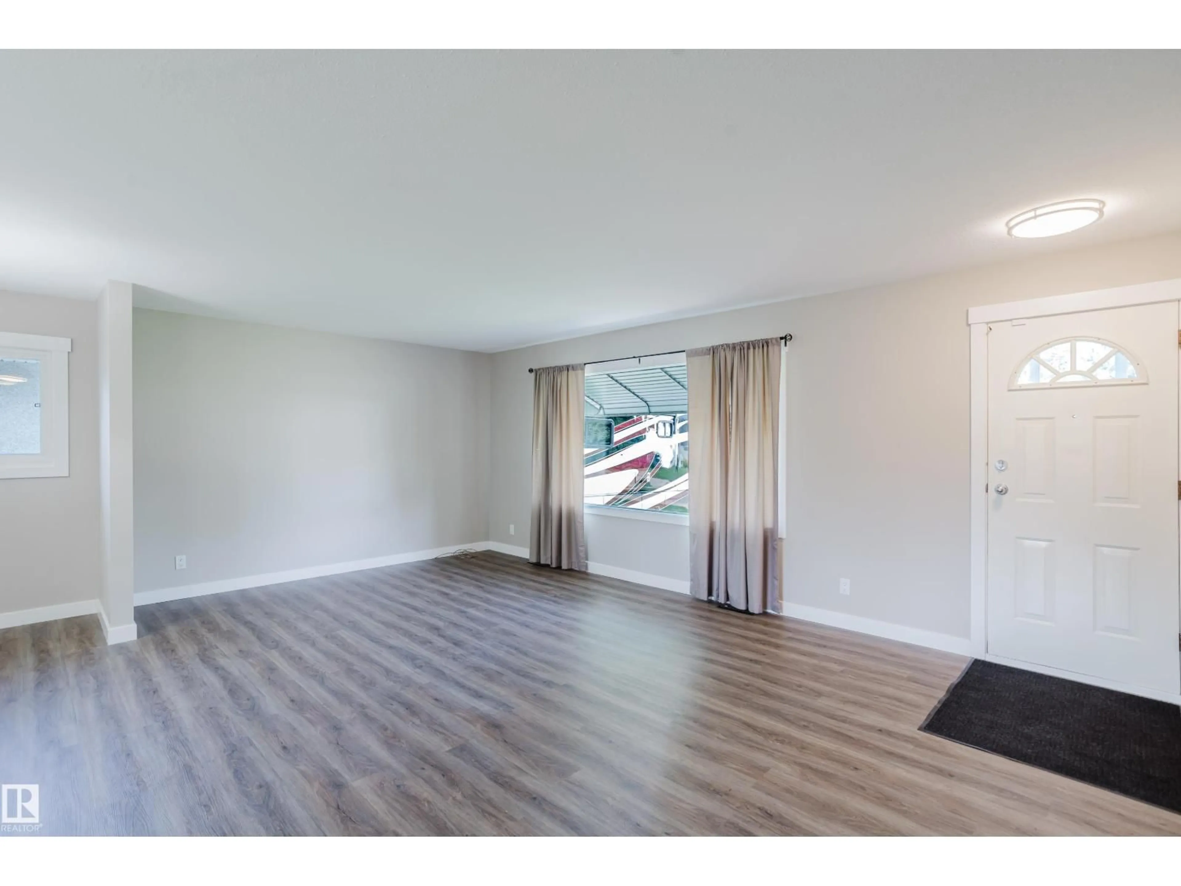 A pic of a room for 102 PINE ST, Sherwood Park Alberta T8A1G8