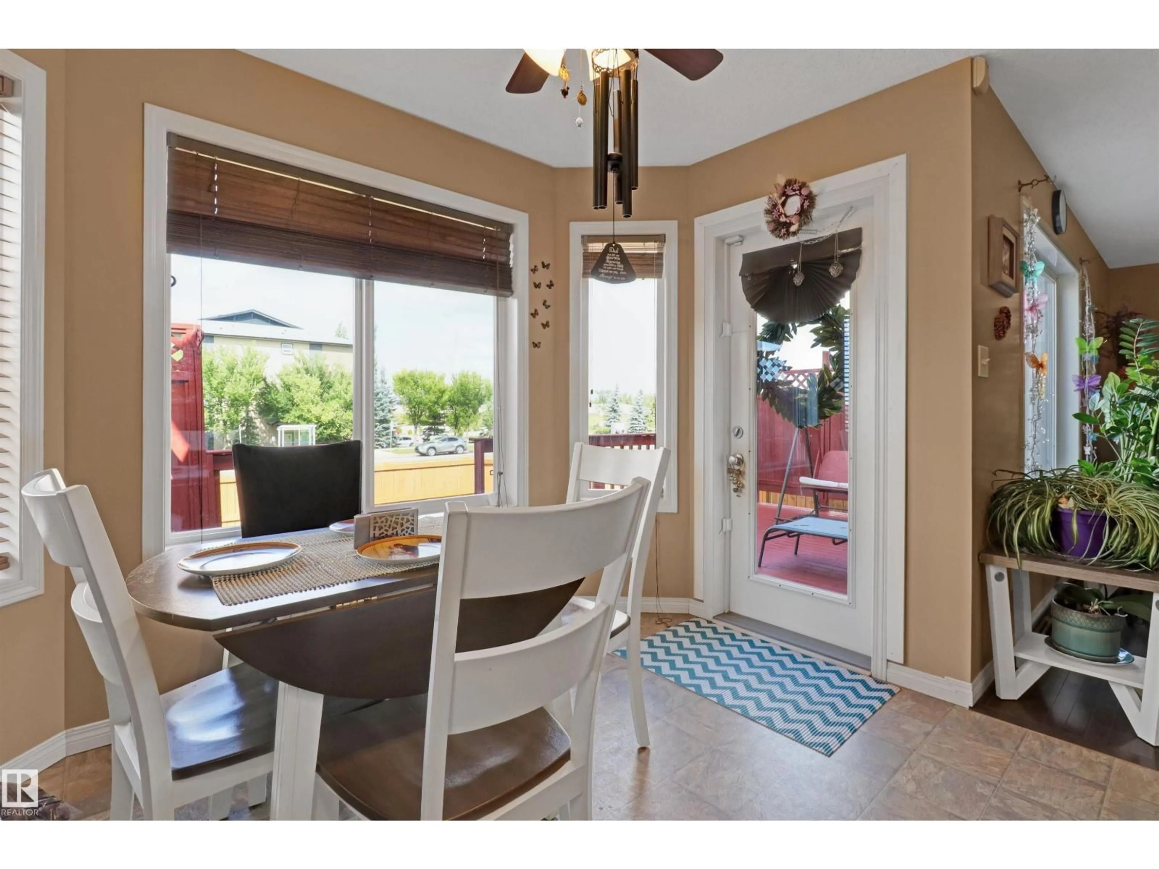 Dining room, ceramic/tile floor for NW - 1216 37C AV, Edmonton Alberta T6T0E5