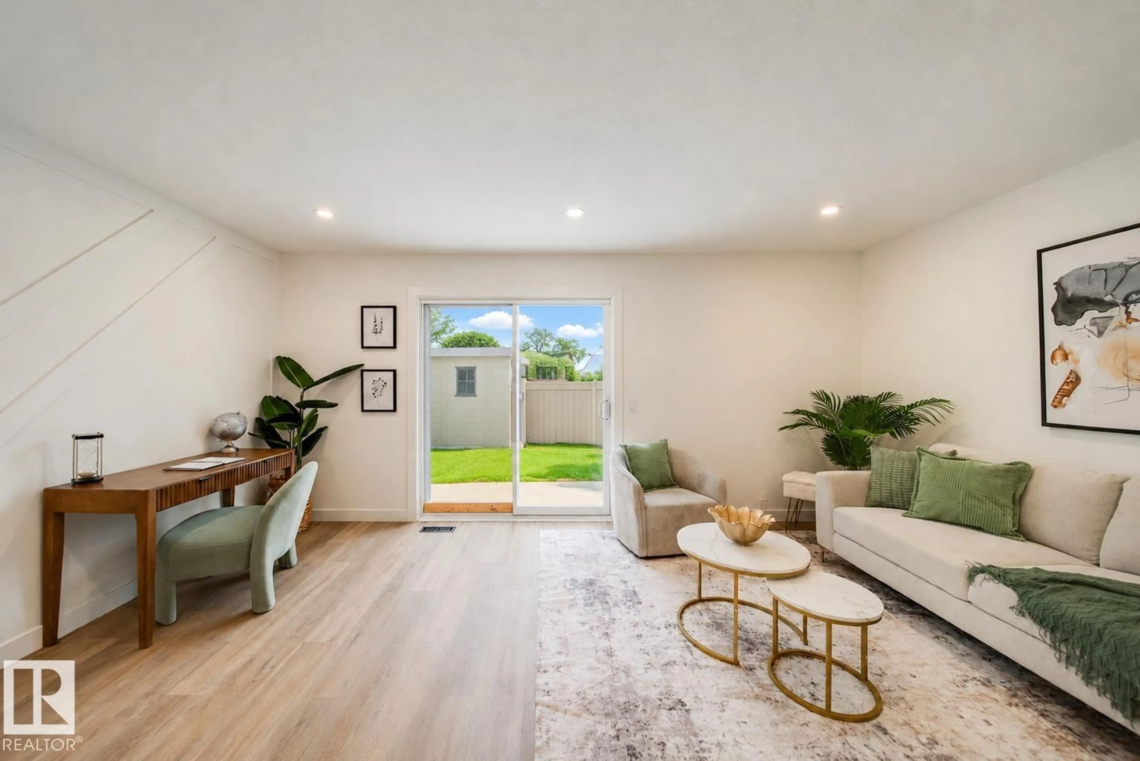 Living room with furniture, unknown for 125 WOODBOROUGH WY, Edmonton Alberta T5Y1N2