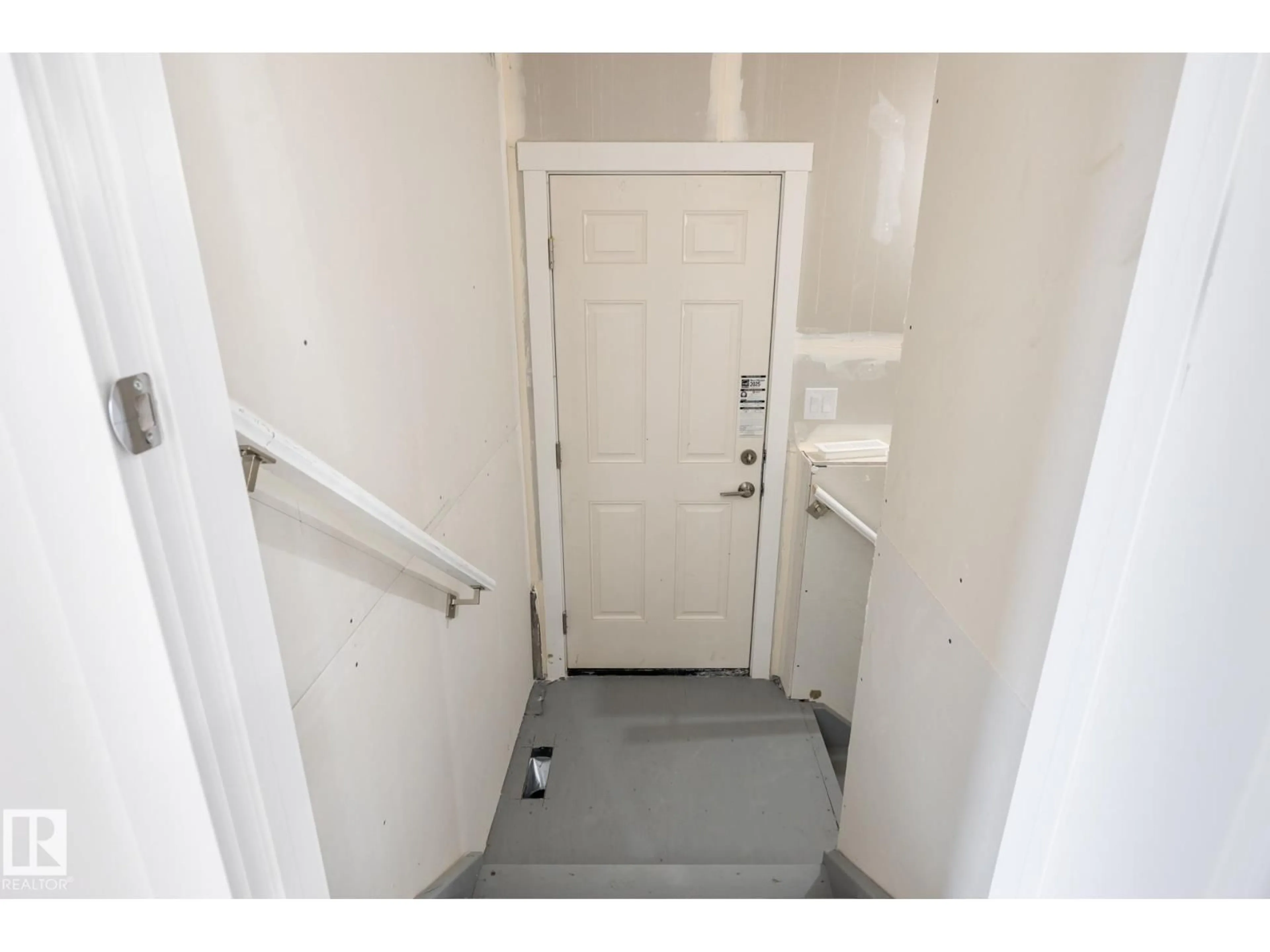 Unknown for NE - 235 157 AV, Edmonton Alberta T5Y6K8