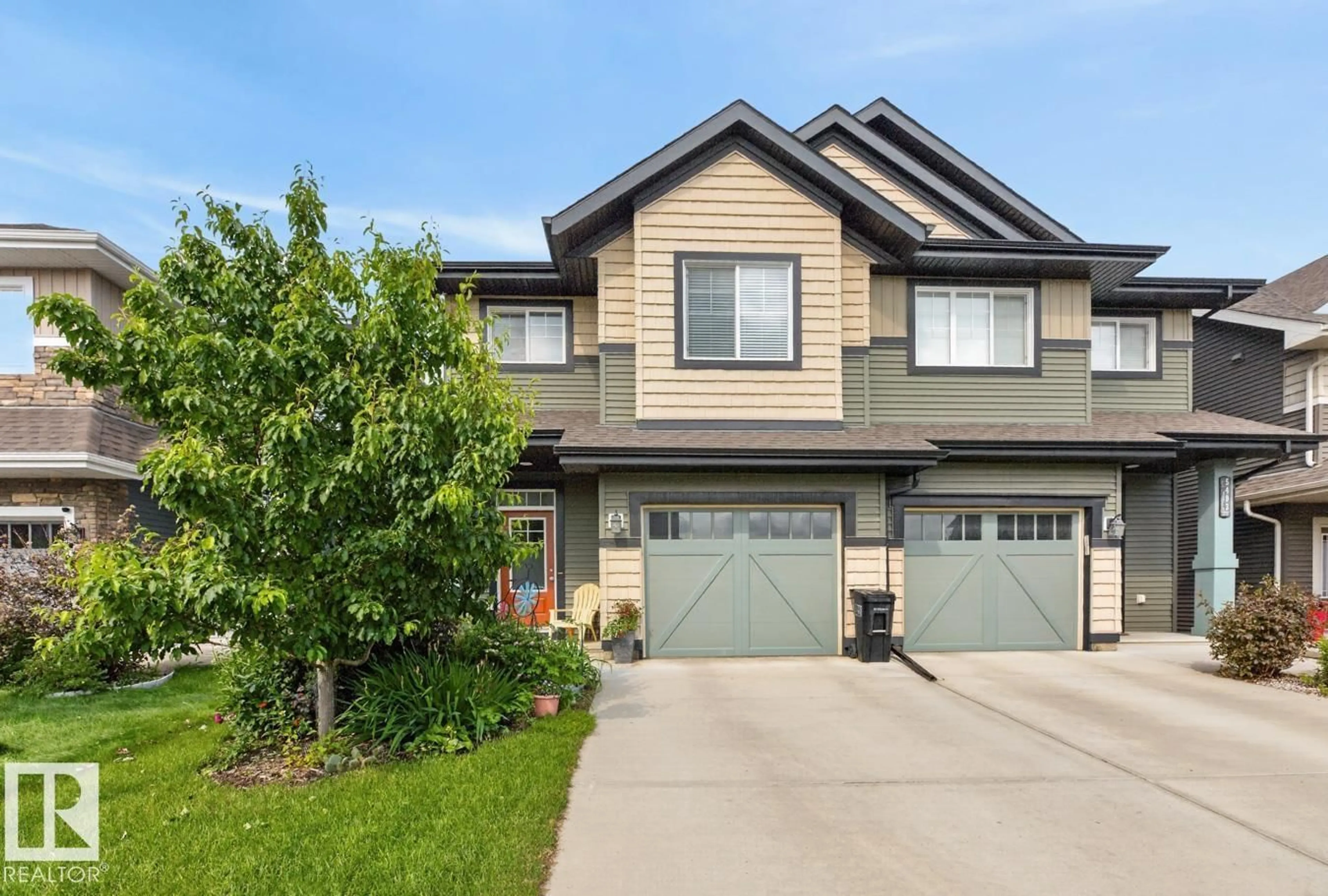 Home with vinyl exterior material, street for SW SW - 5495 CRABAPPLE LO, Edmonton Alberta T6X1S5