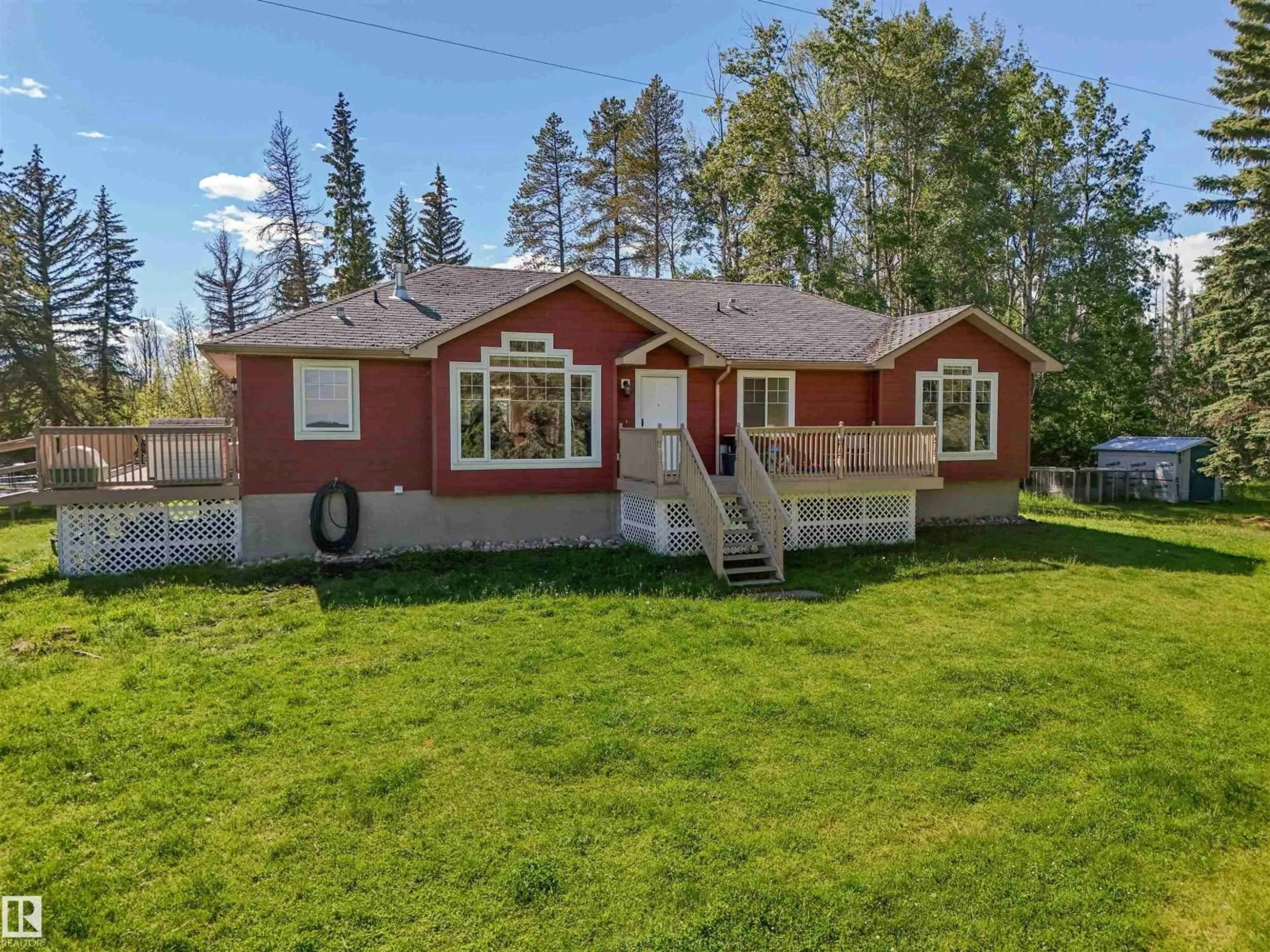 Home with vinyl exterior material, unknown for 7017 TWP ROAD 514, Rural Parkland County Alberta T0E2H0