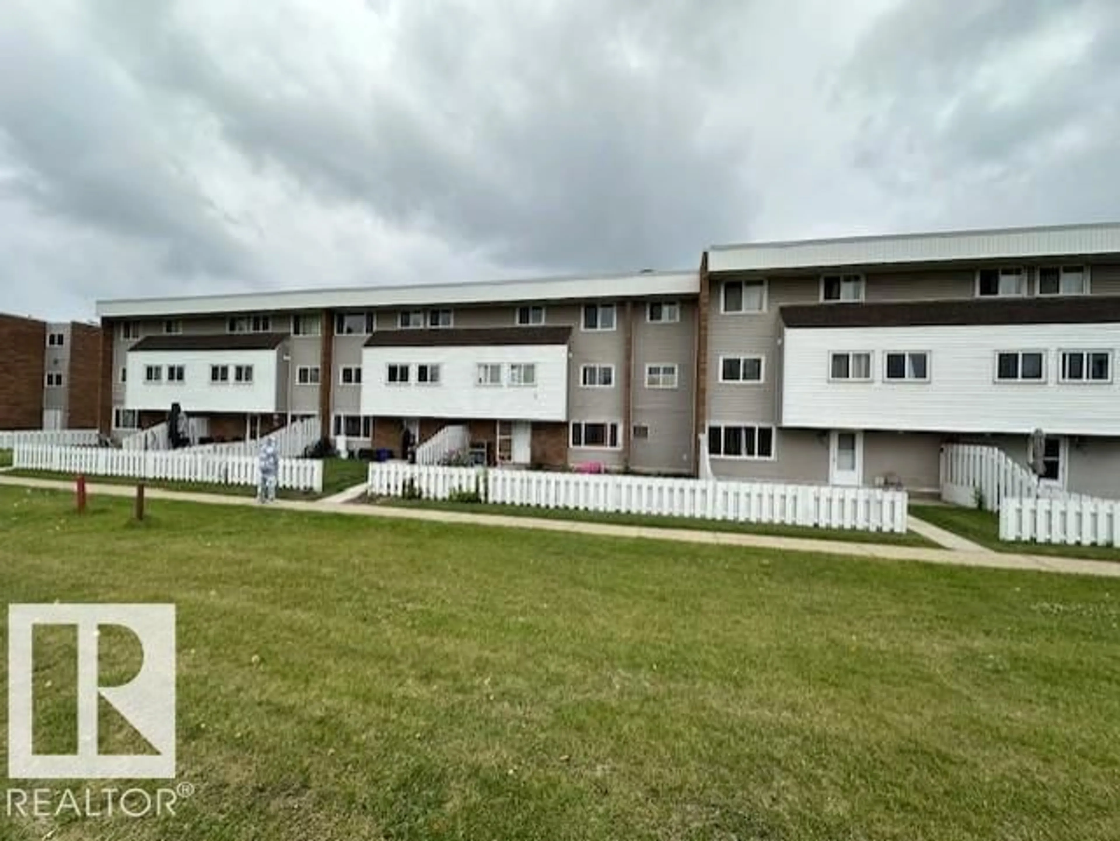 Unknown for 313 - 2908 116A AV, Edmonton Alberta T5W4R7