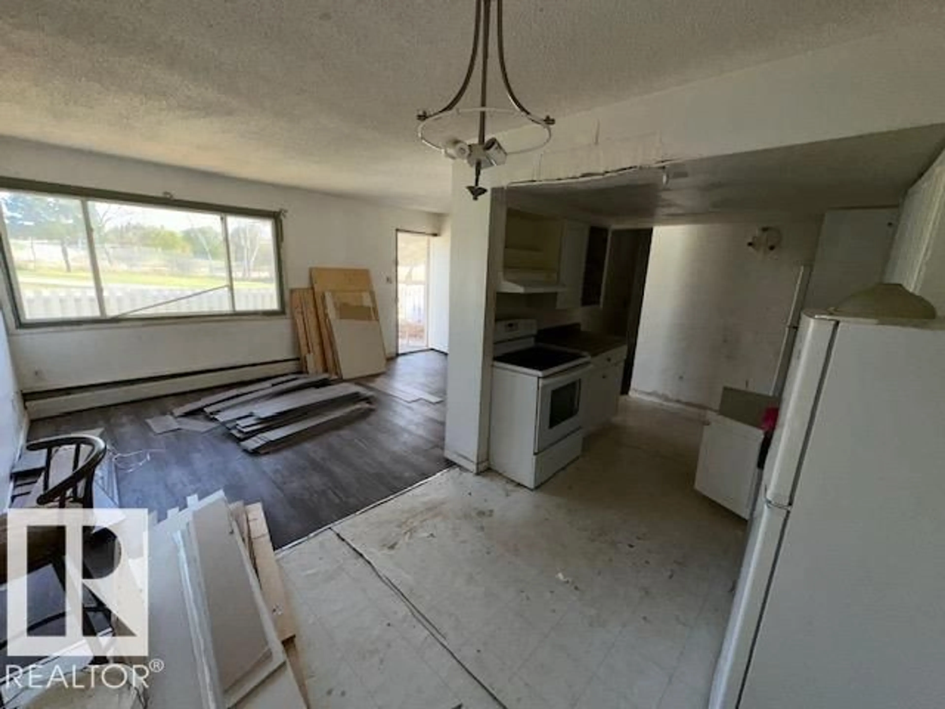 A pic of a room for 313 - 2908 116A AV, Edmonton Alberta T5W4R7