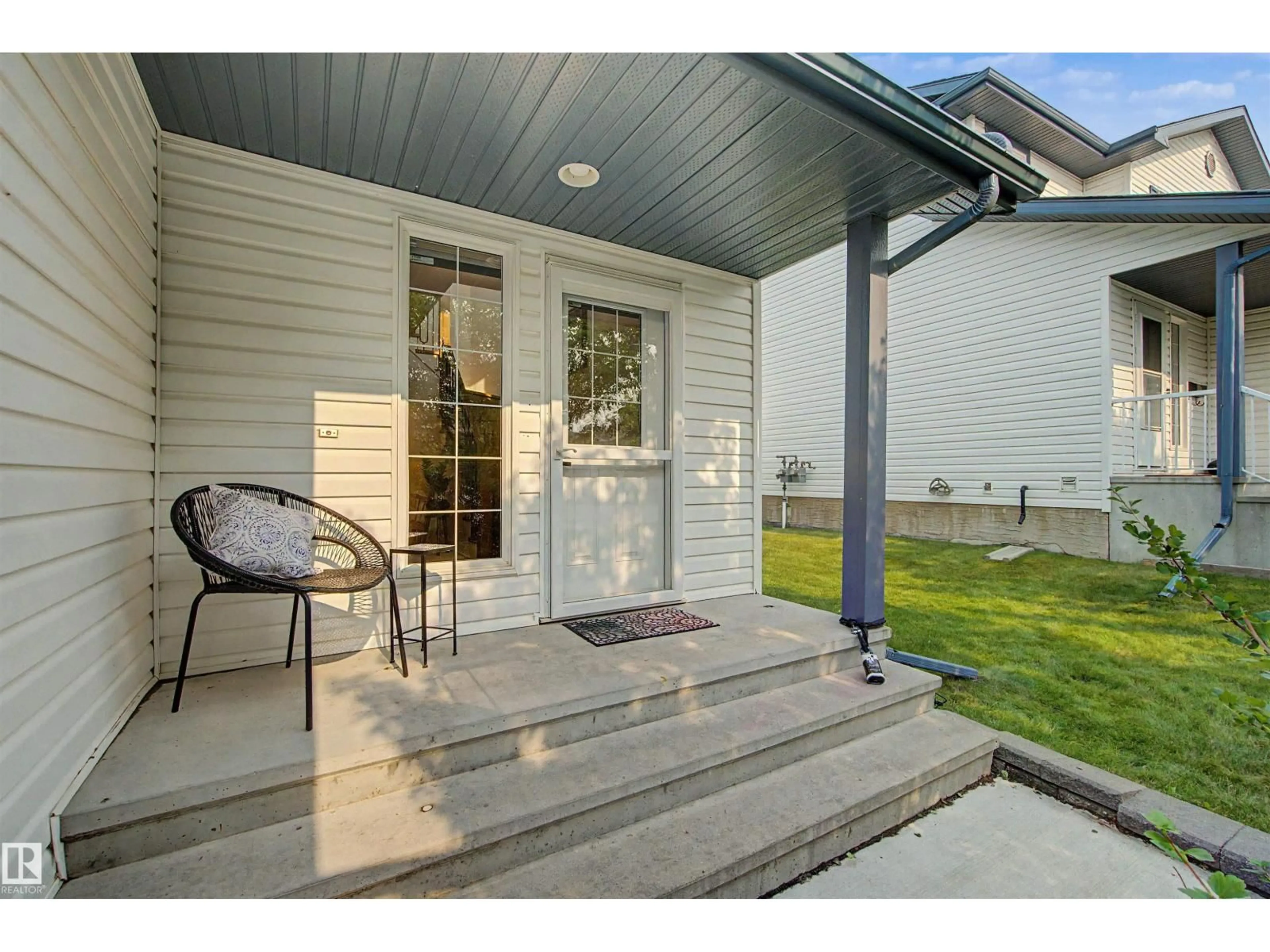 Unknown for 15 - 450 HYNDMAN CR, Edmonton Alberta T5A0E2